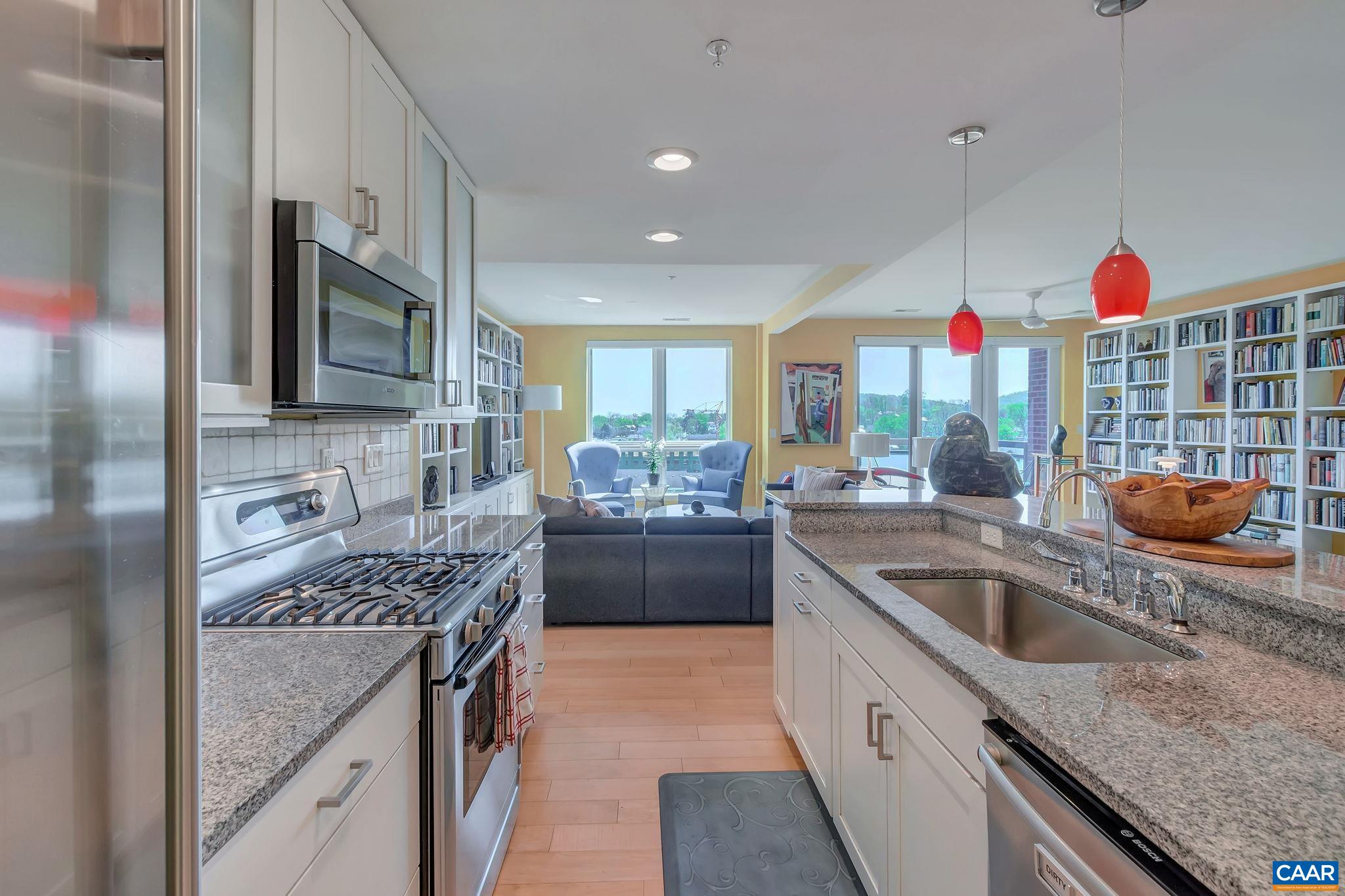200 GARRETT ST Unit: 513