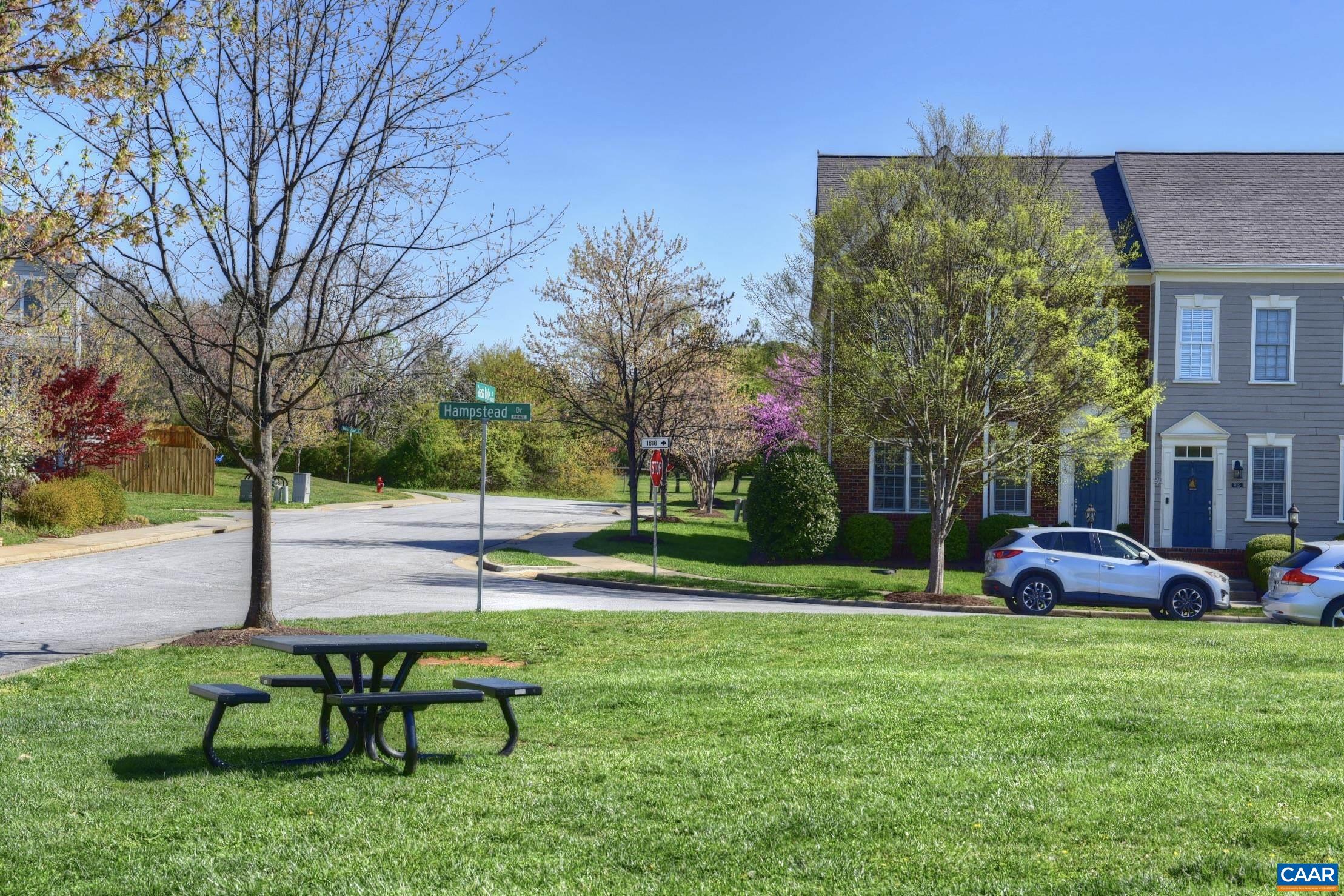 215 GRASS DALE LN