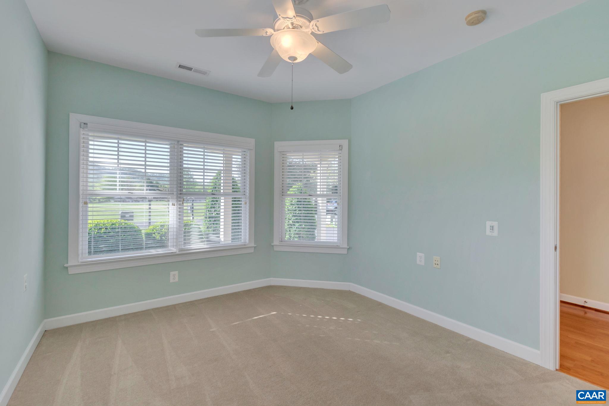 30 MULLIGAN LN