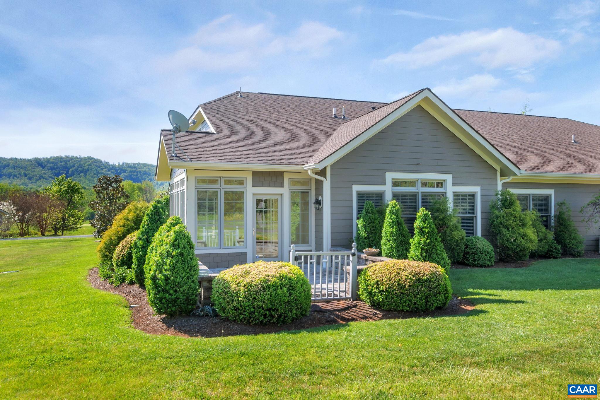30 MULLIGAN LN