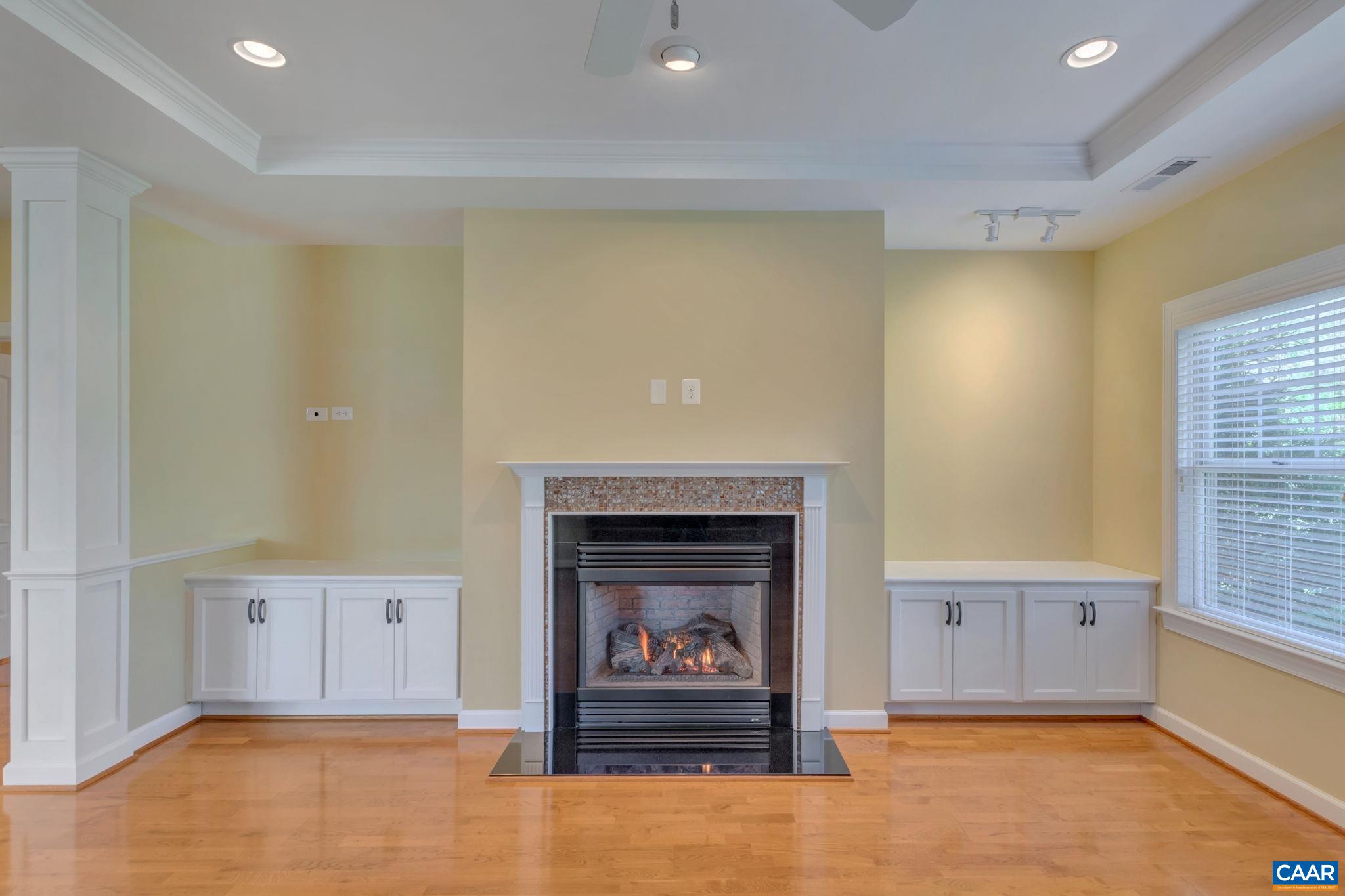 30 MULLIGAN LN