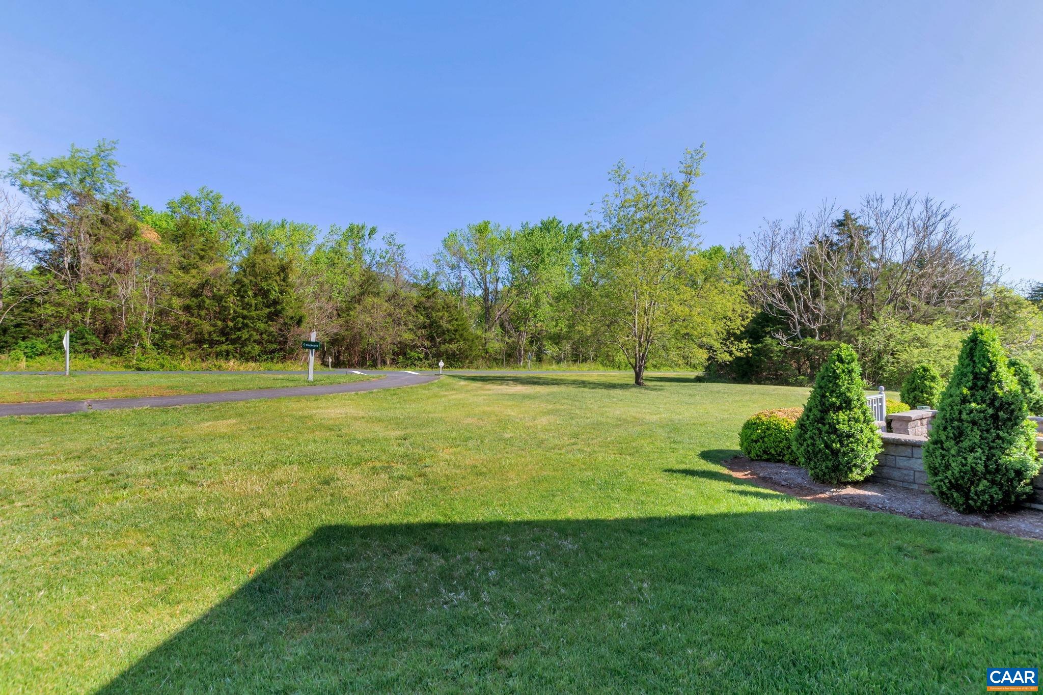 30 MULLIGAN LN