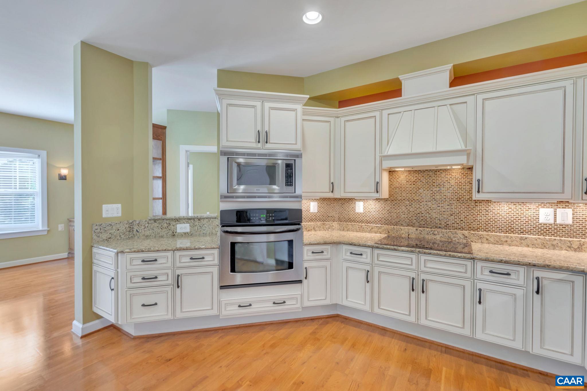 30 MULLIGAN LN