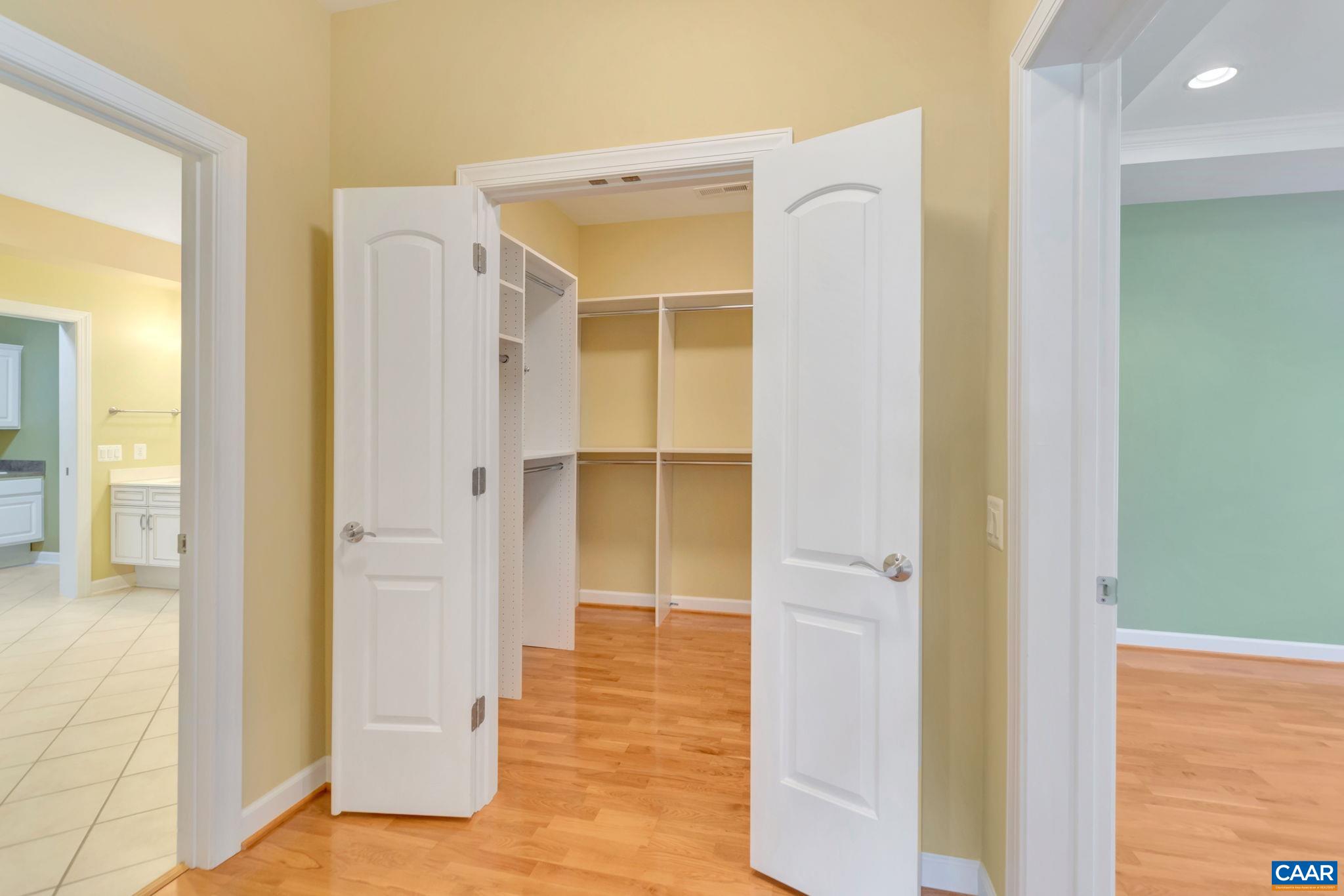 30 MULLIGAN LN