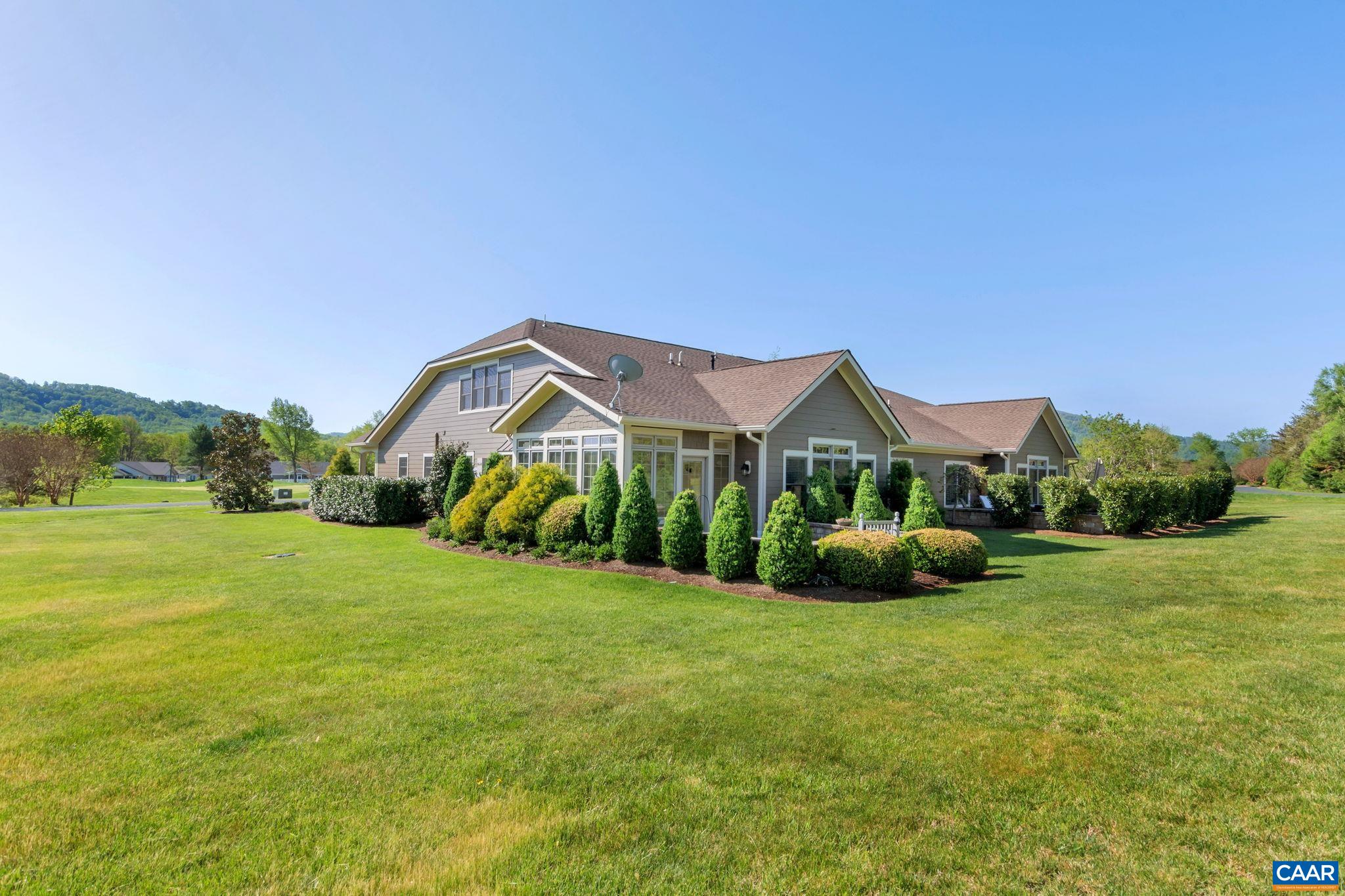 30 MULLIGAN LN