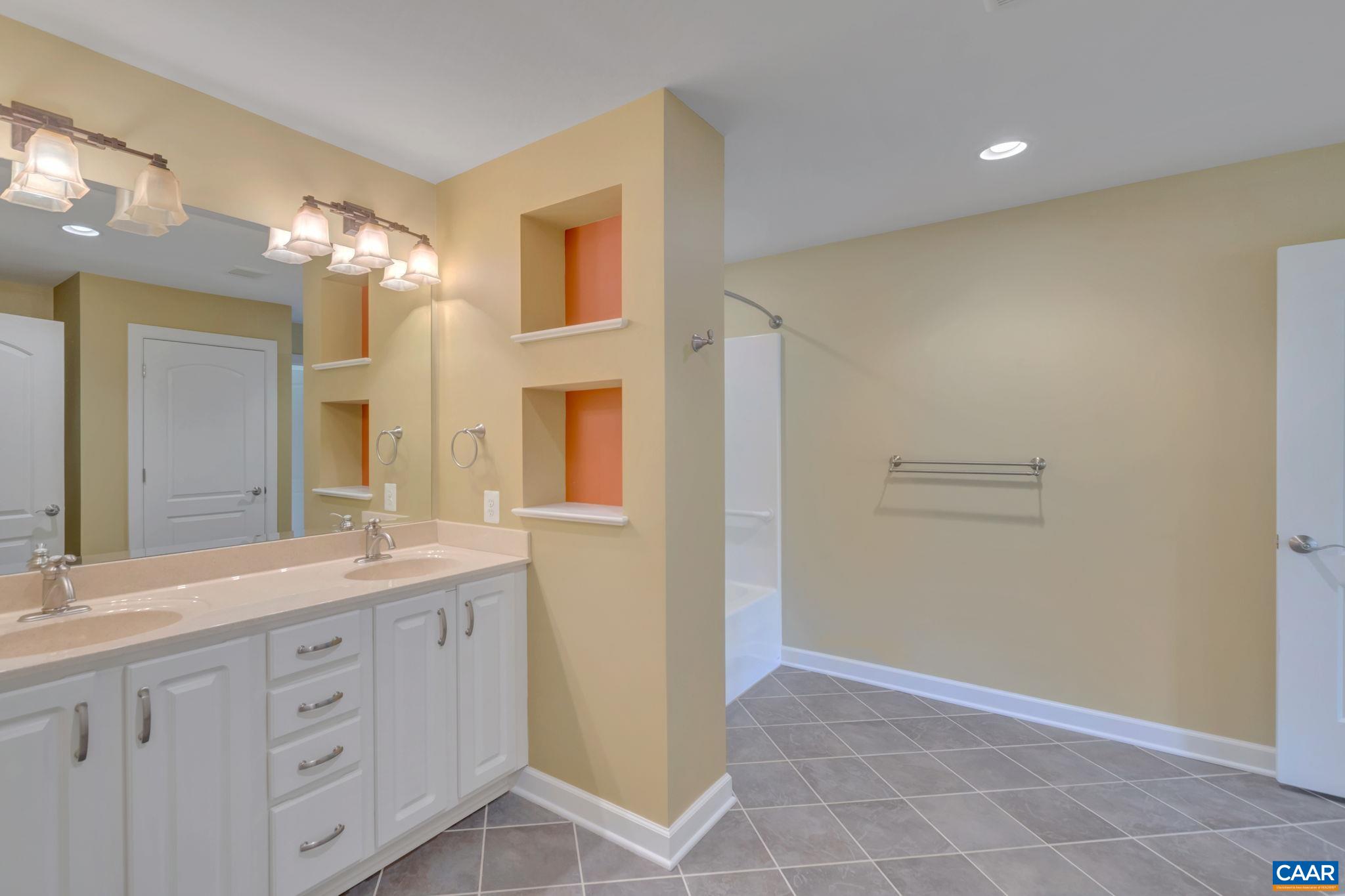 30 MULLIGAN LN