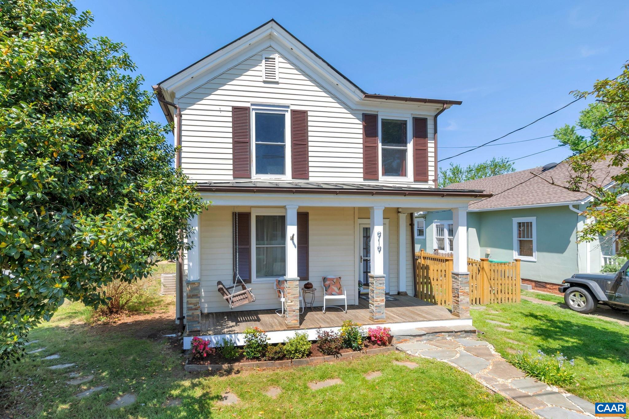 919 AVON ST