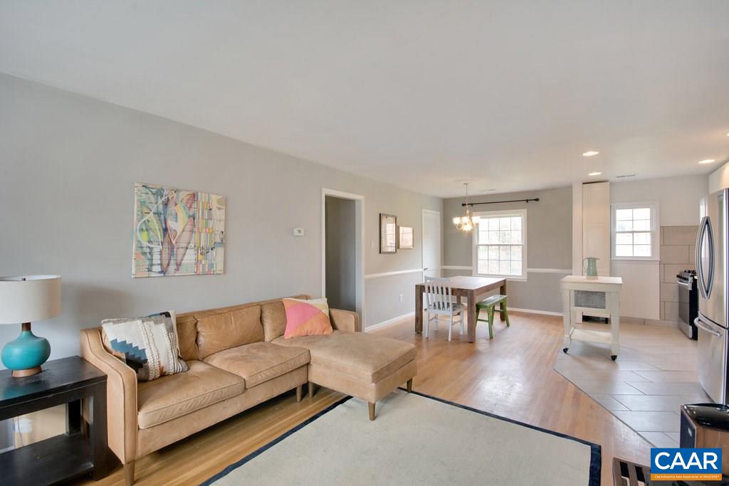 2420 BARRACKS PL Unit: 4