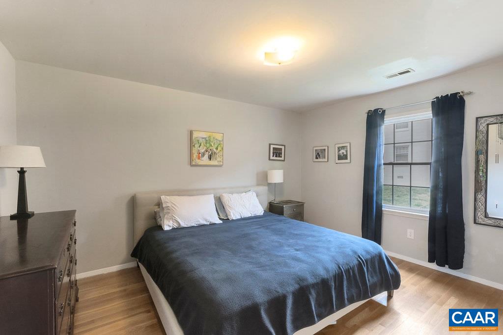 2420 BARRACKS PL Unit: 4