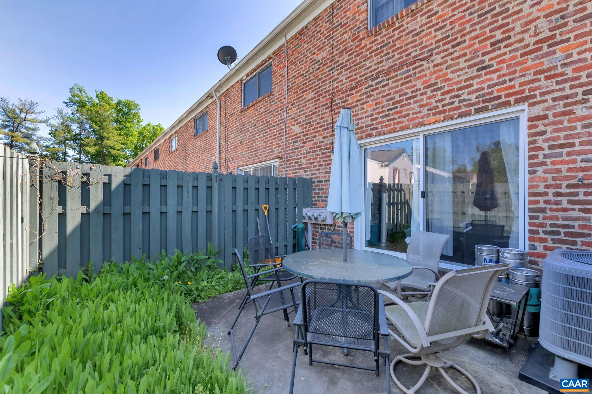 210 SAPONI LN Unit: 11