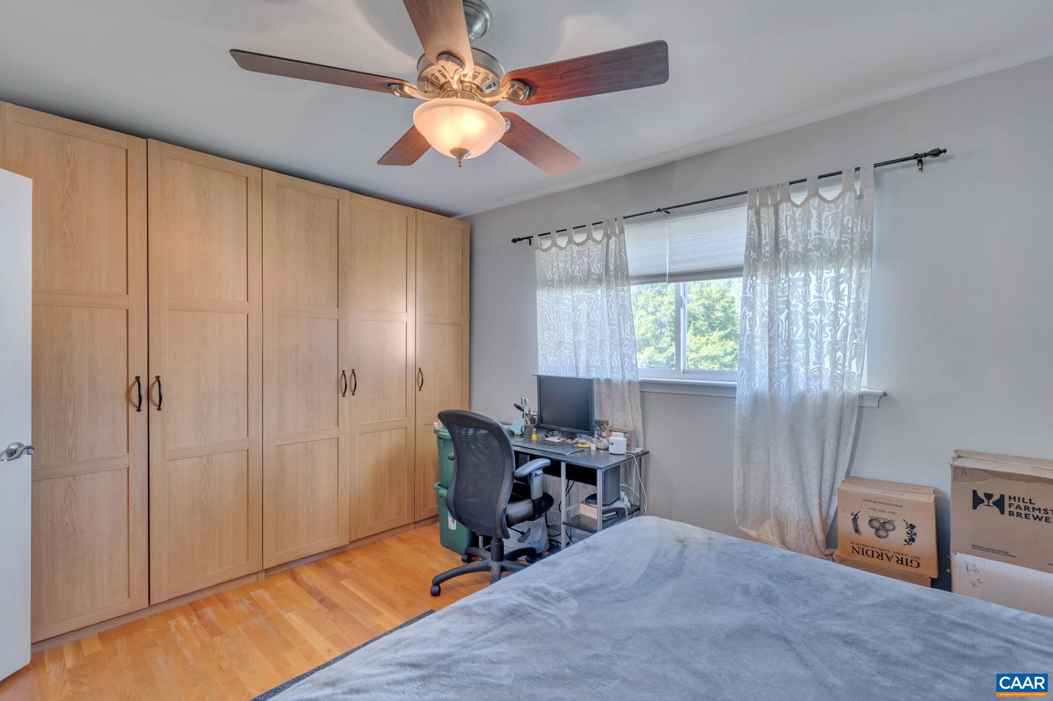 210 SAPONI LN Unit: 11
