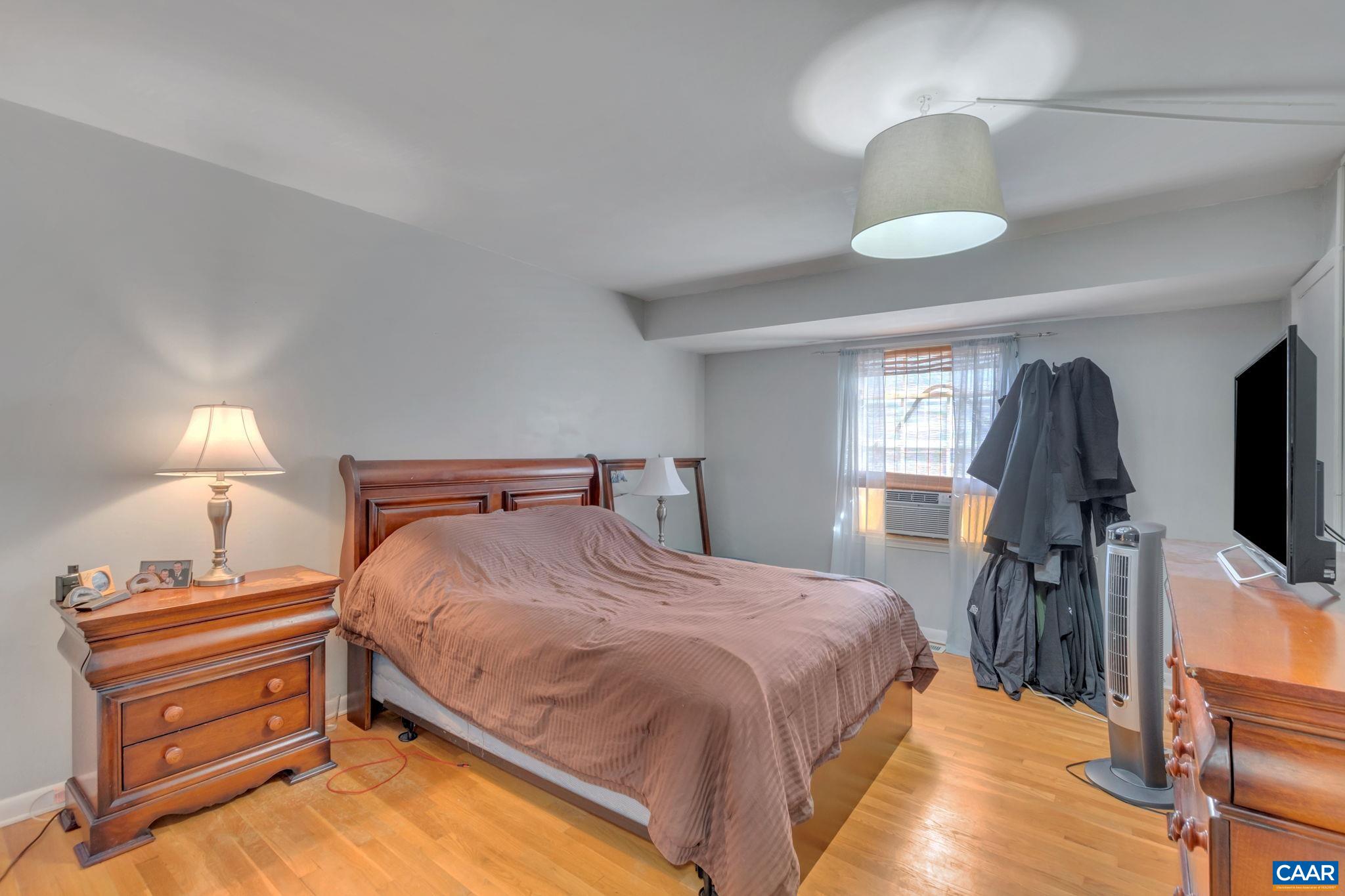 210 SAPONI LN Unit: 11