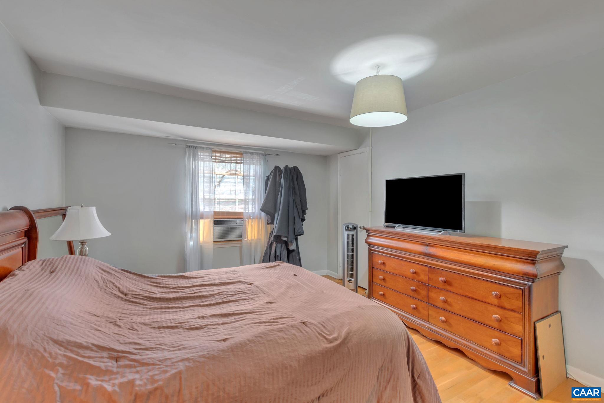 210 SAPONI LN Unit: 11