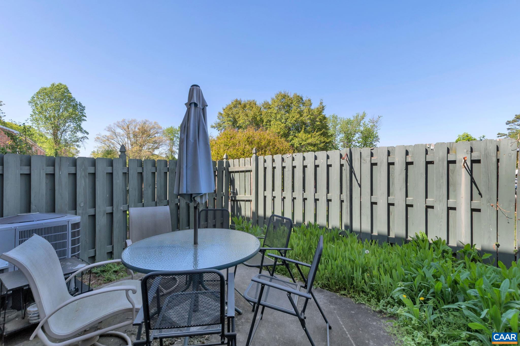 210 SAPONI LN Unit: 11