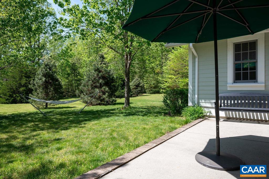 30 CEDAR MEADOW DR
