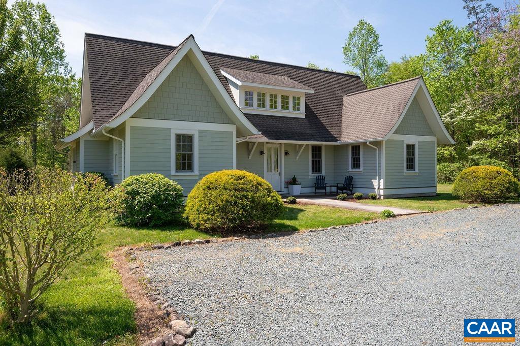 30 CEDAR MEADOW DR