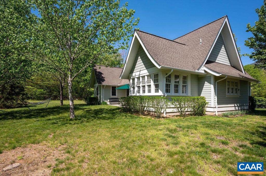 30 CEDAR MEADOW DR