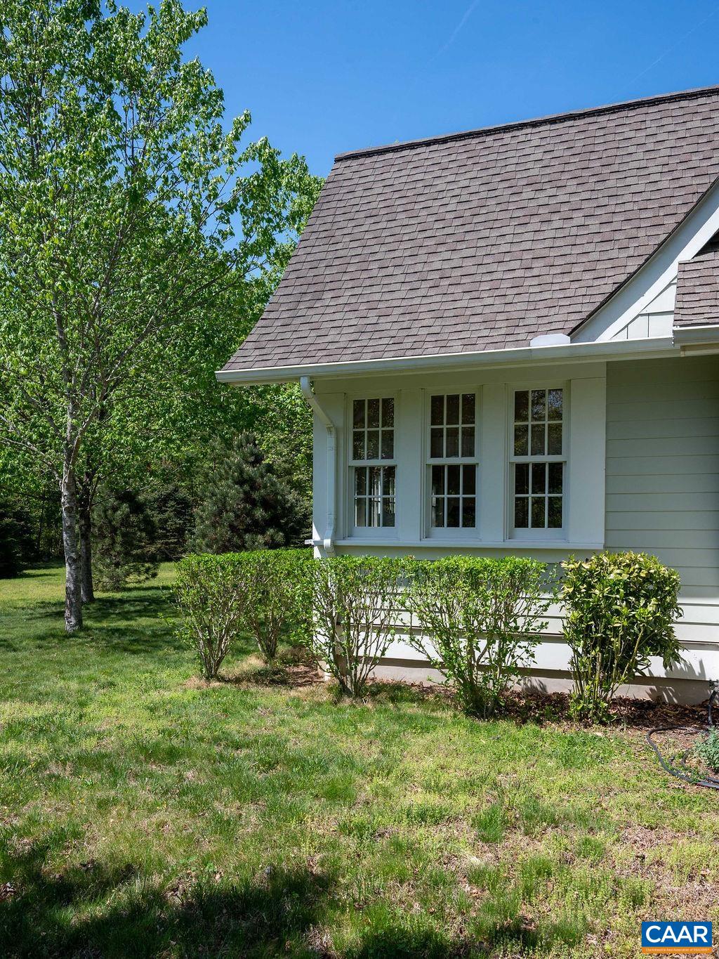 30 CEDAR MEADOW DR