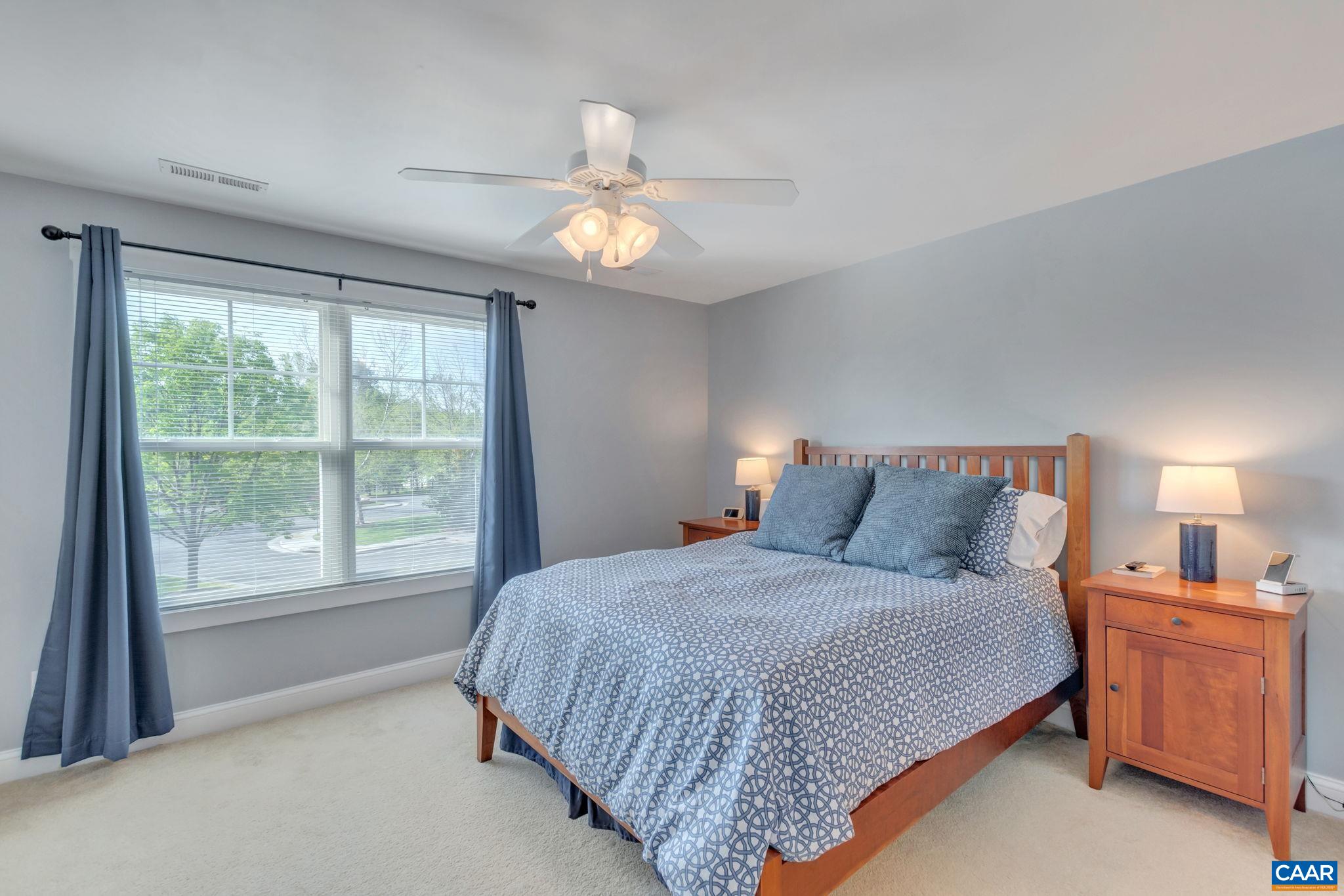 374 JOLIET CT