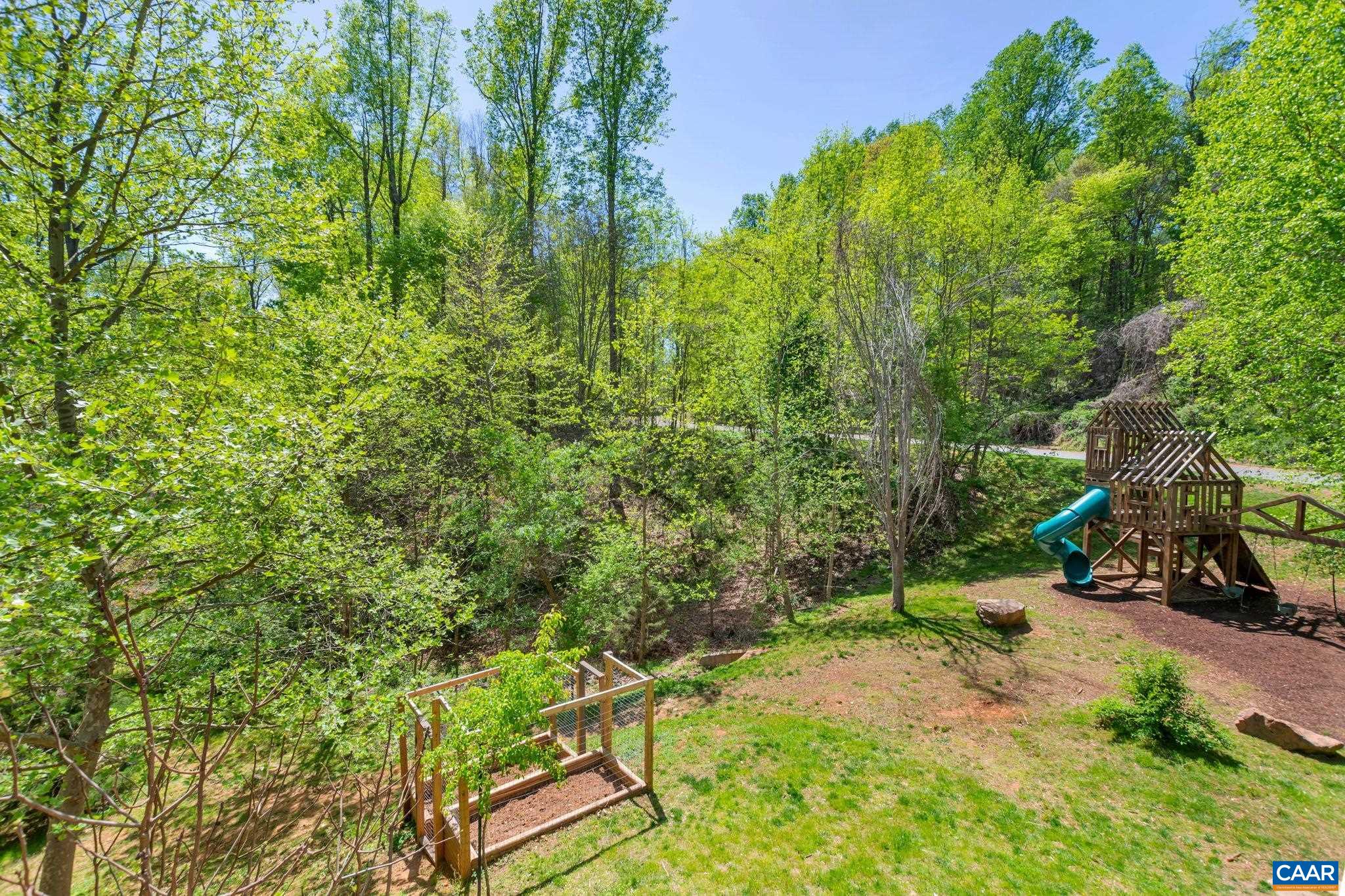 124 MORGAN CT