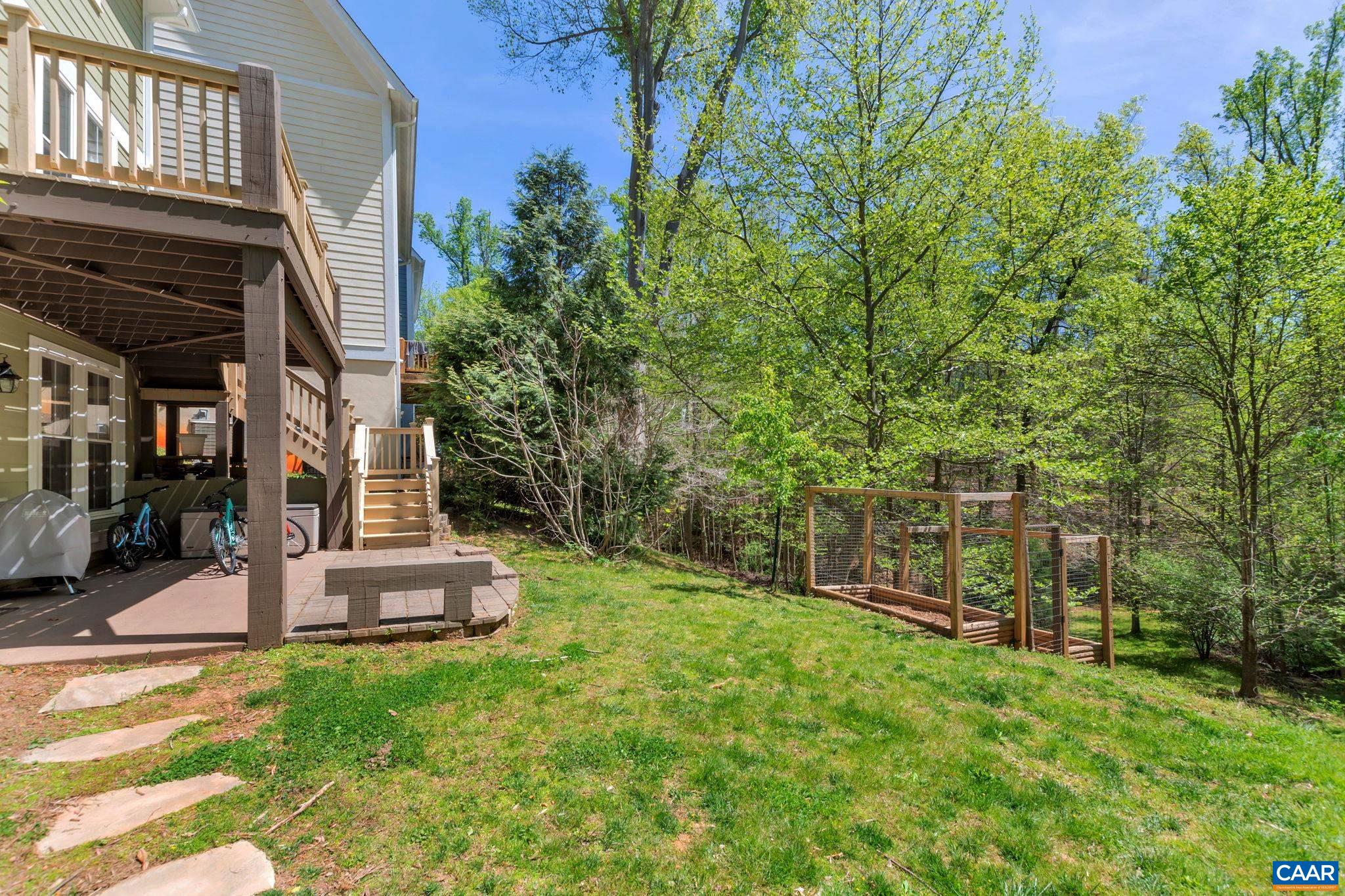 124 MORGAN CT