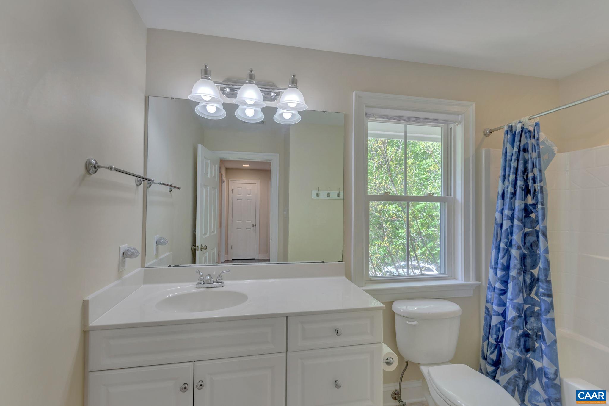 124 MORGAN CT