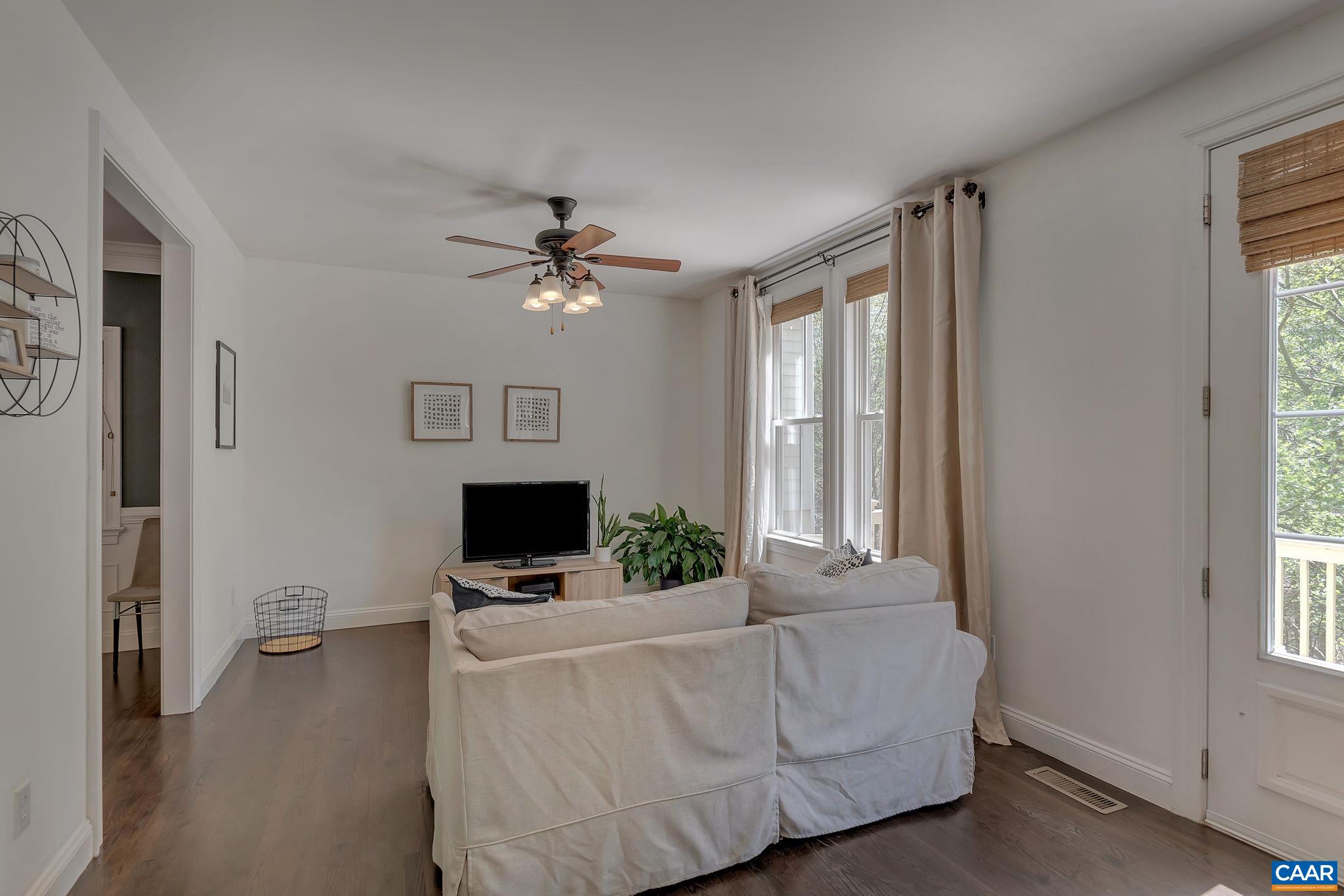 124 MORGAN CT
