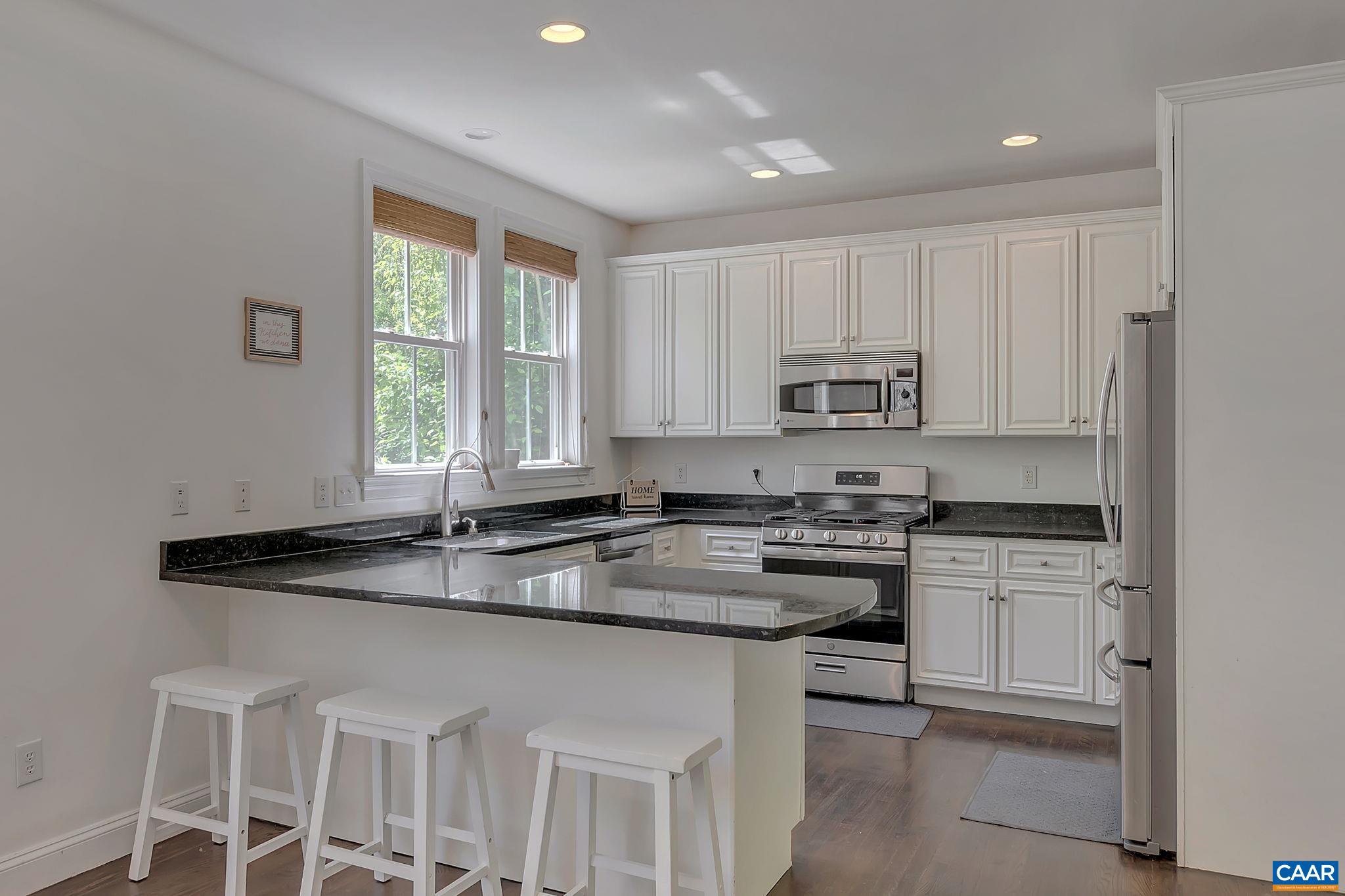124 MORGAN CT