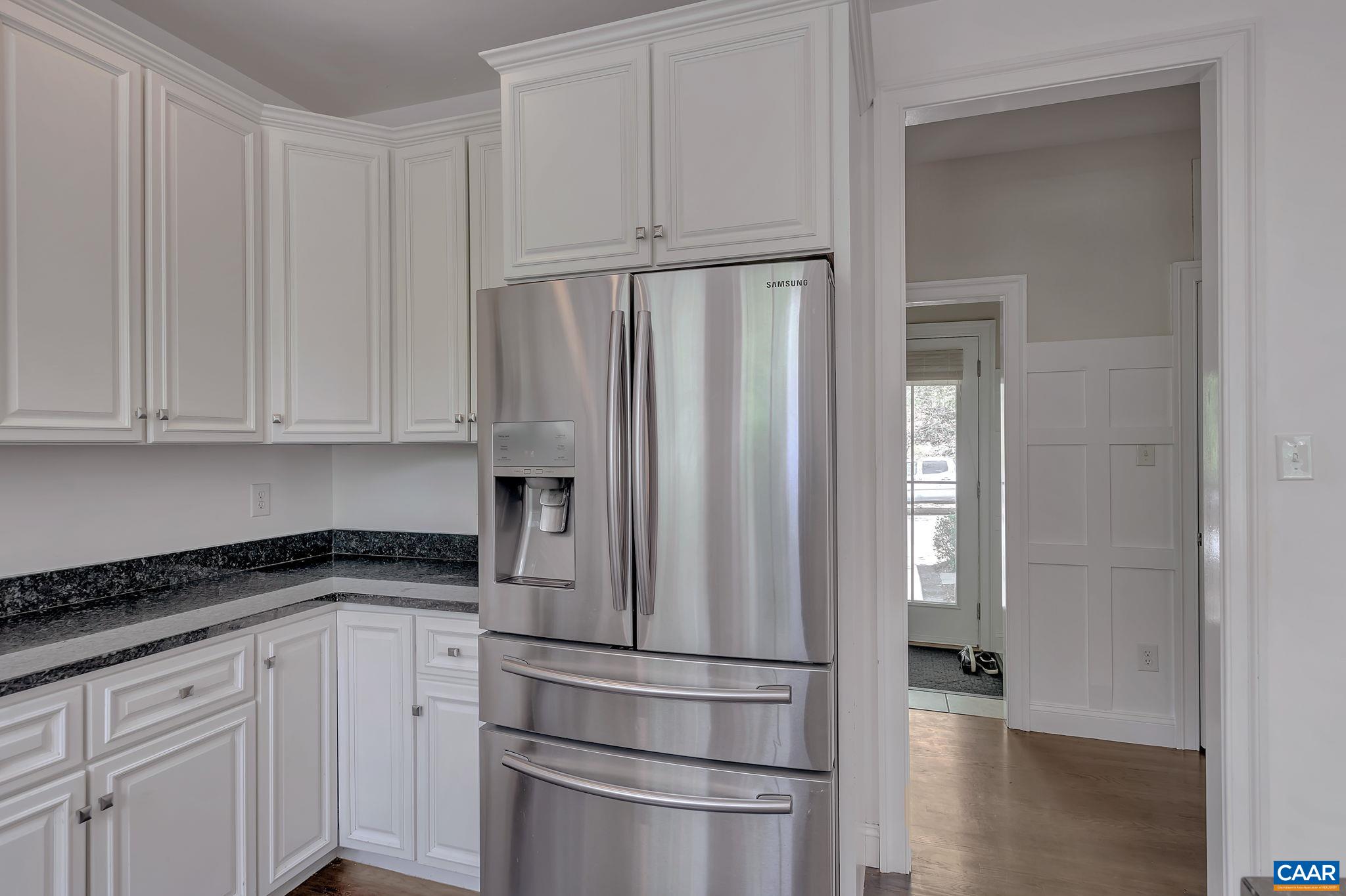 124 MORGAN CT