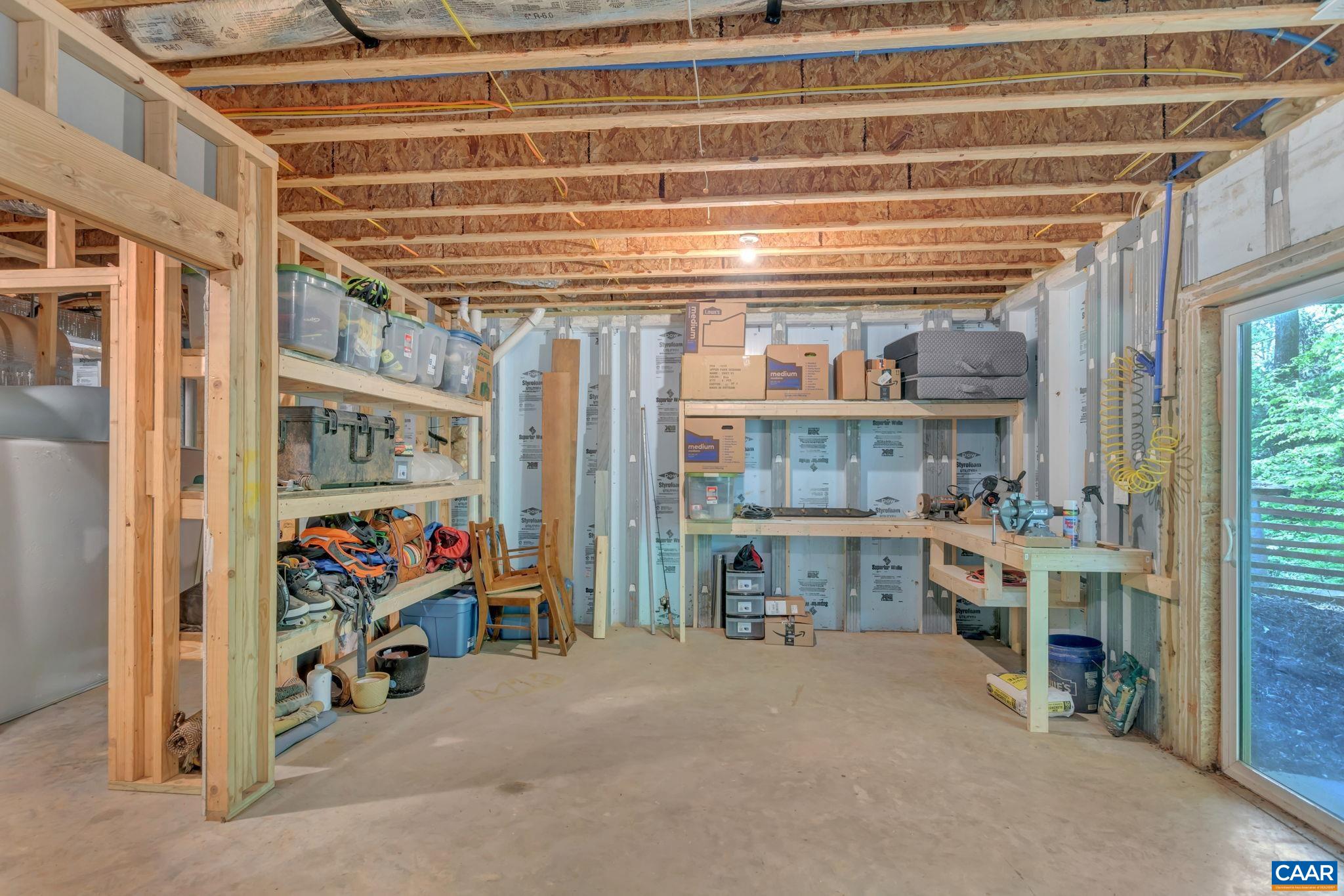 2335 HIGHLAND AVE