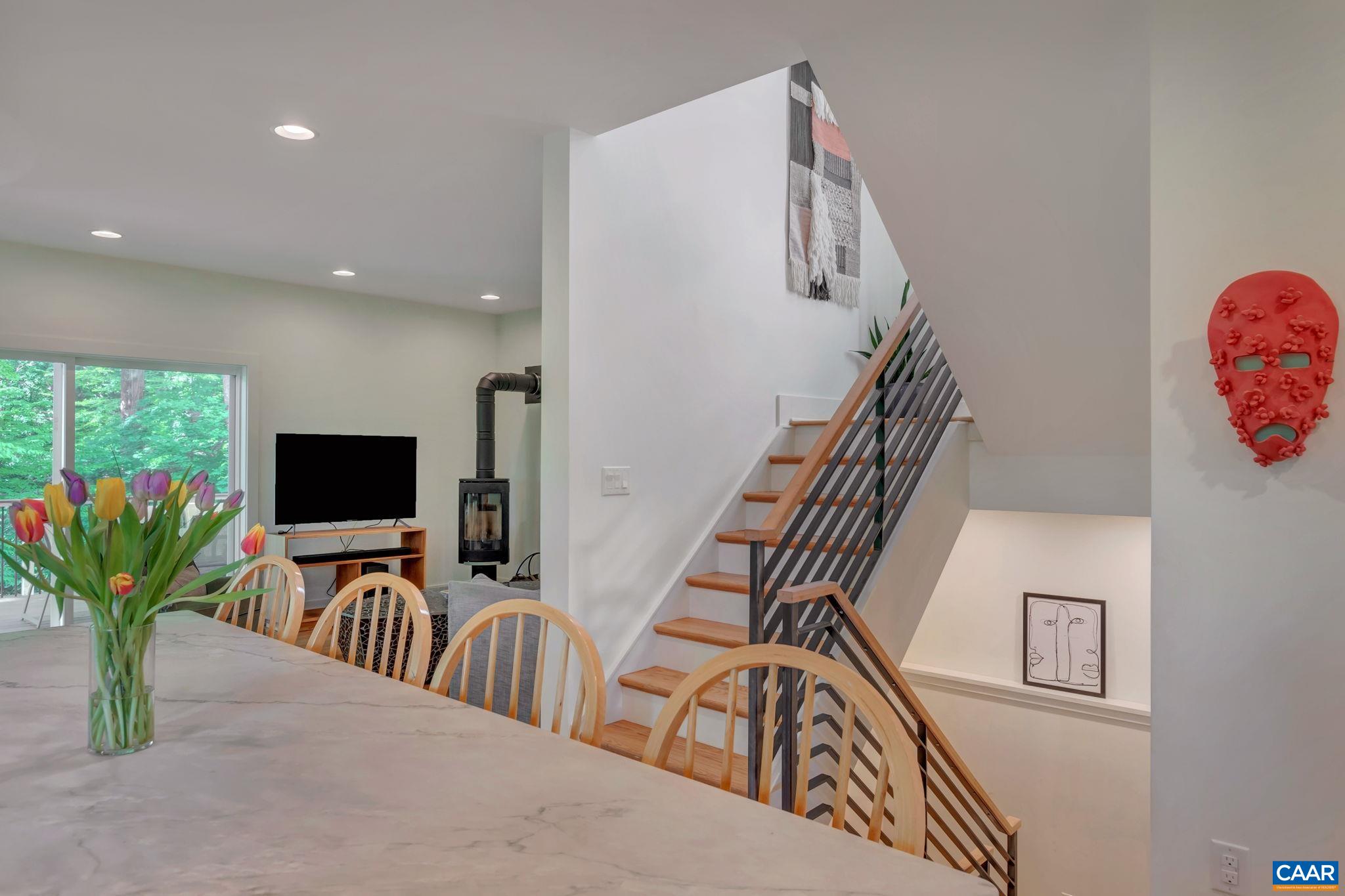 2335 HIGHLAND AVE
