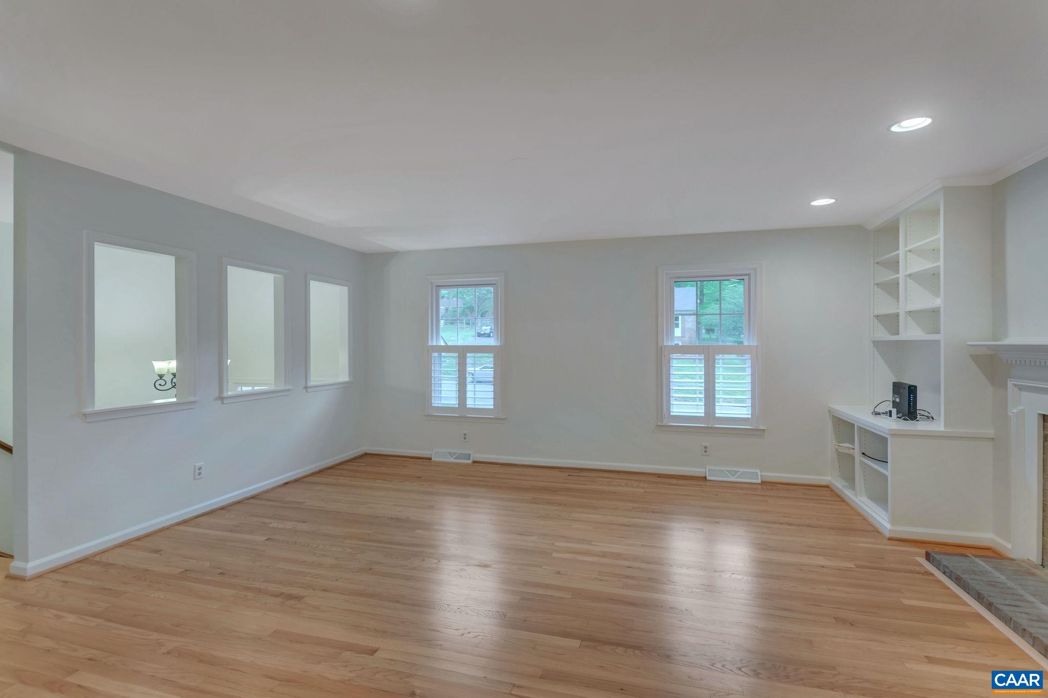 507 WESTMORELAND CT