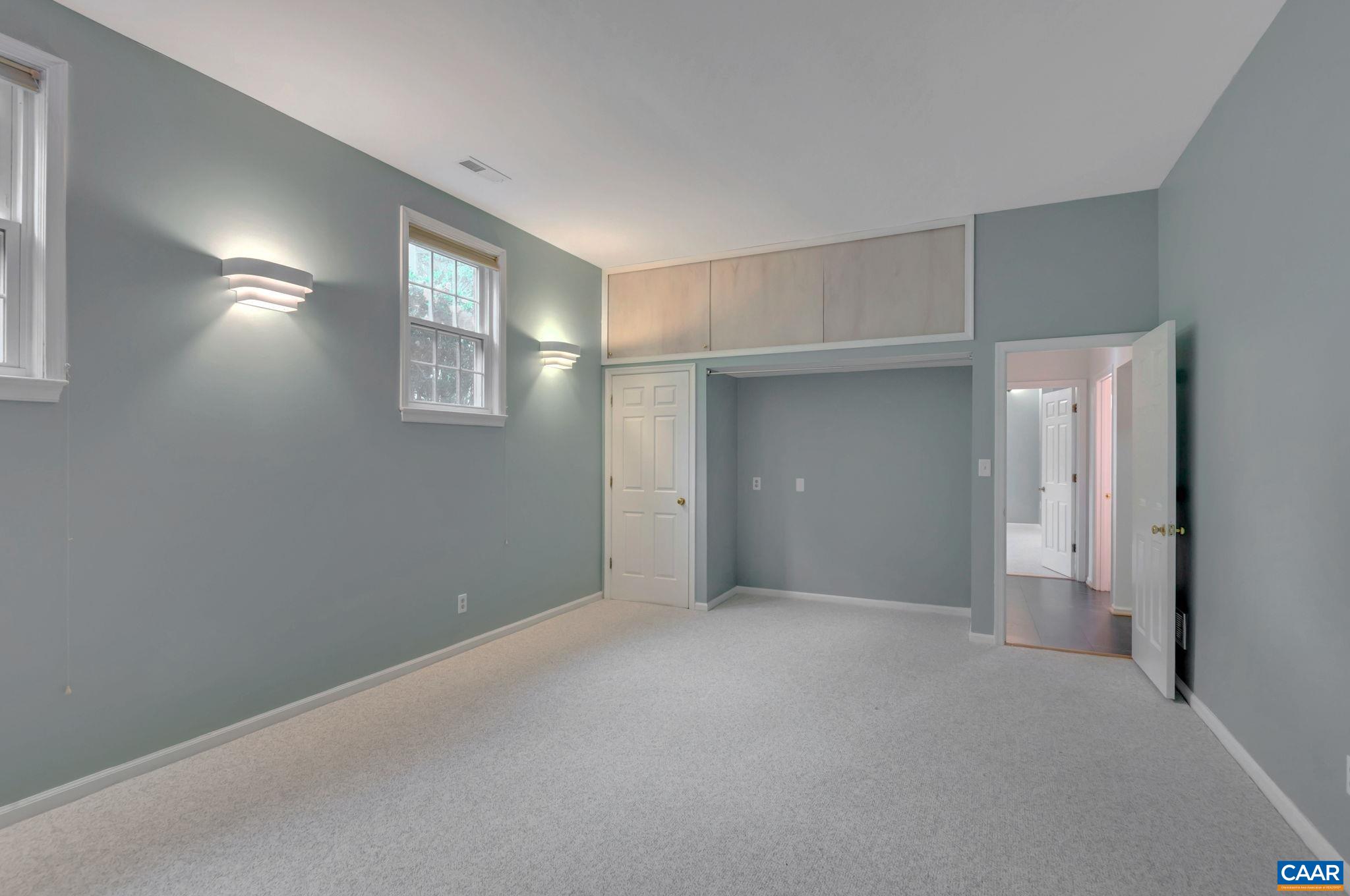 507 WESTMORELAND CT