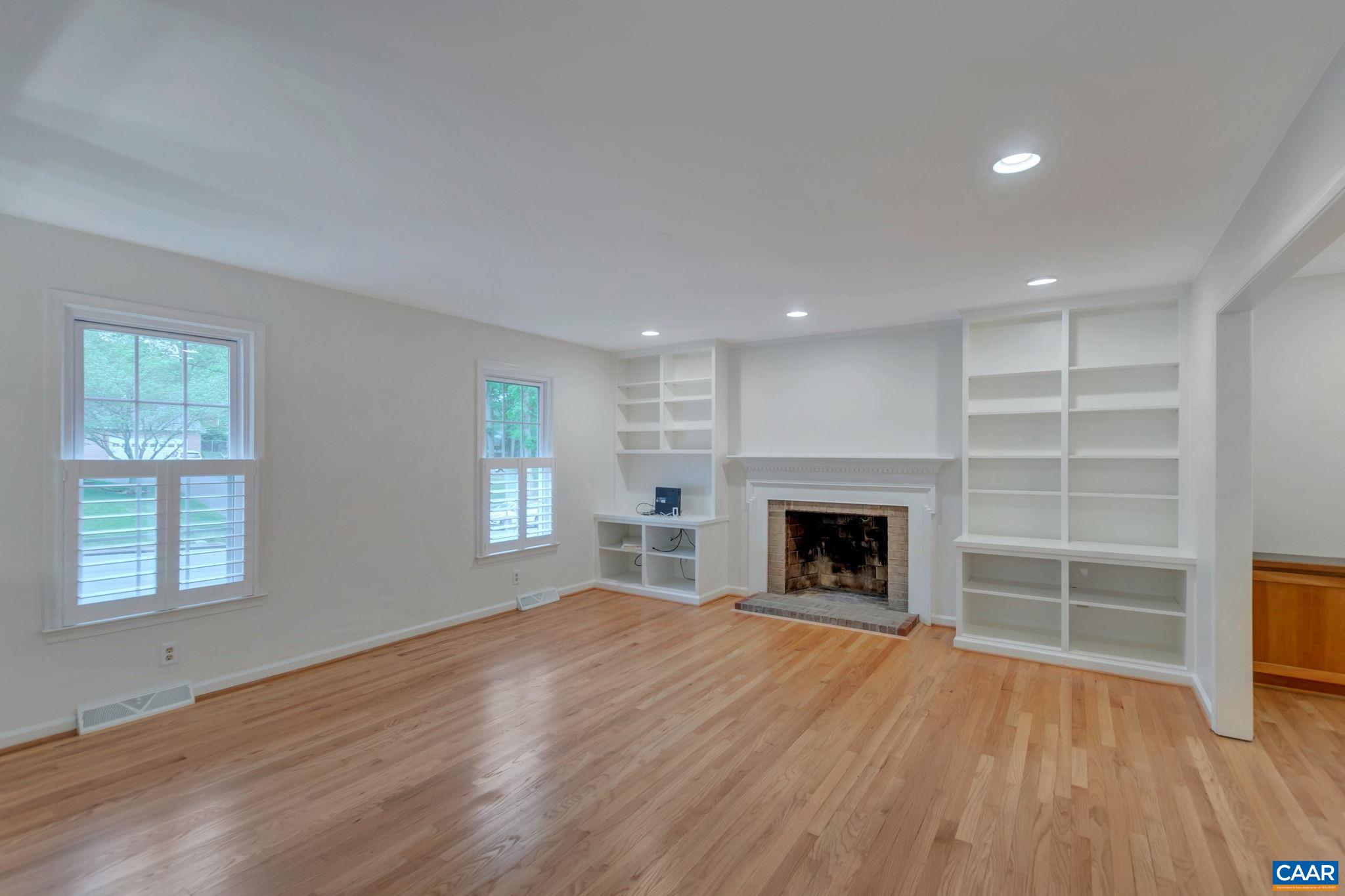 507 WESTMORELAND CT