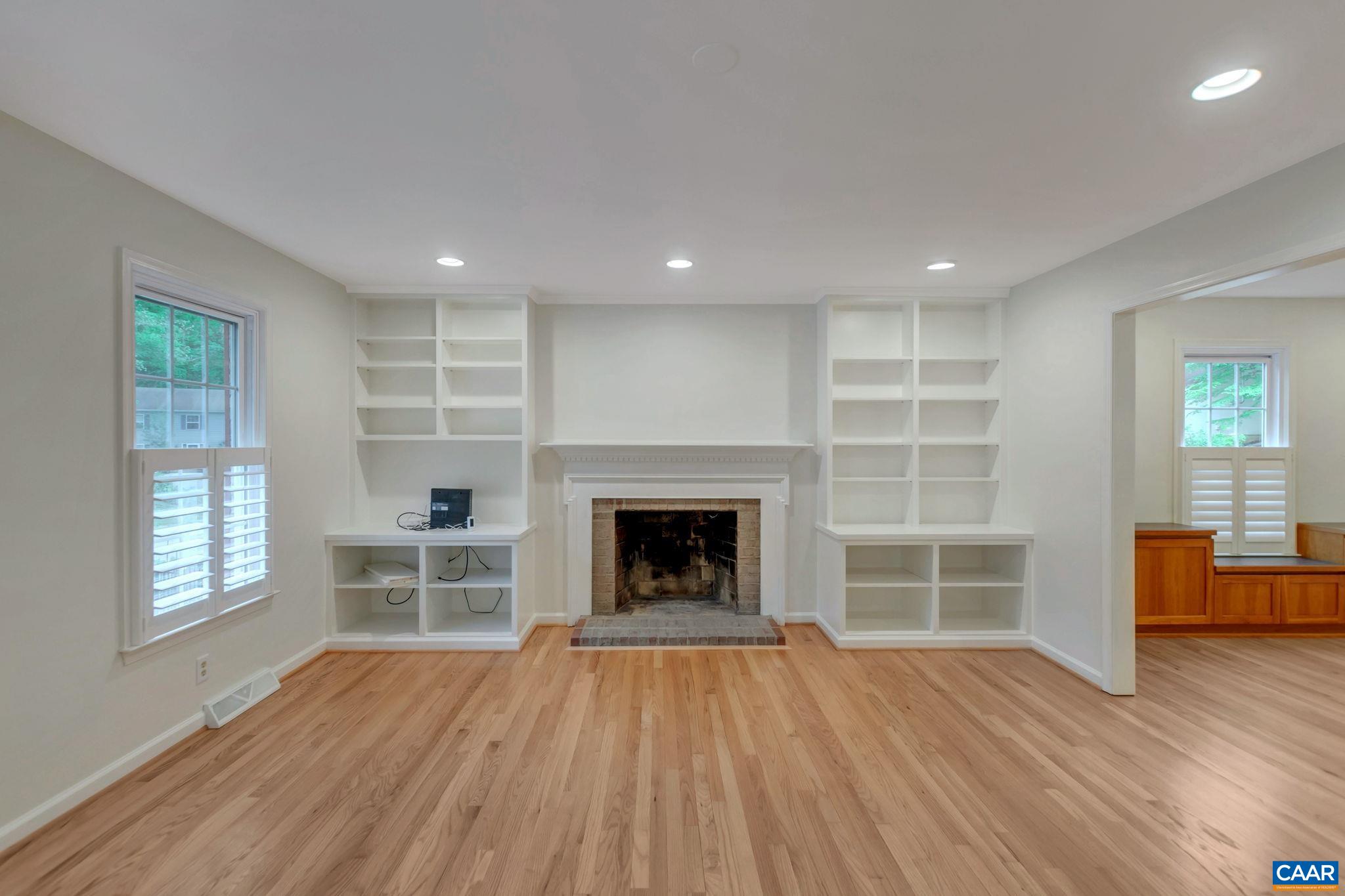 507 WESTMORELAND CT