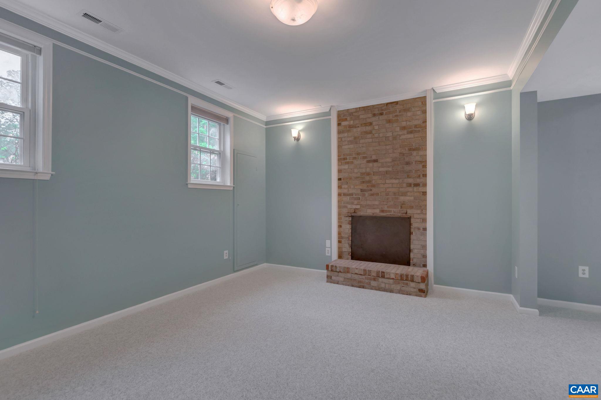 507 WESTMORELAND CT