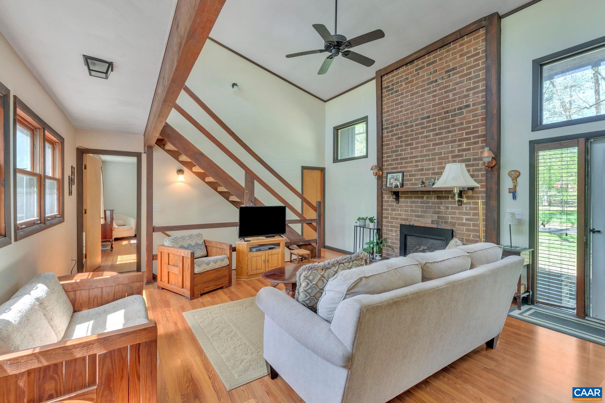 5670 OAK DR