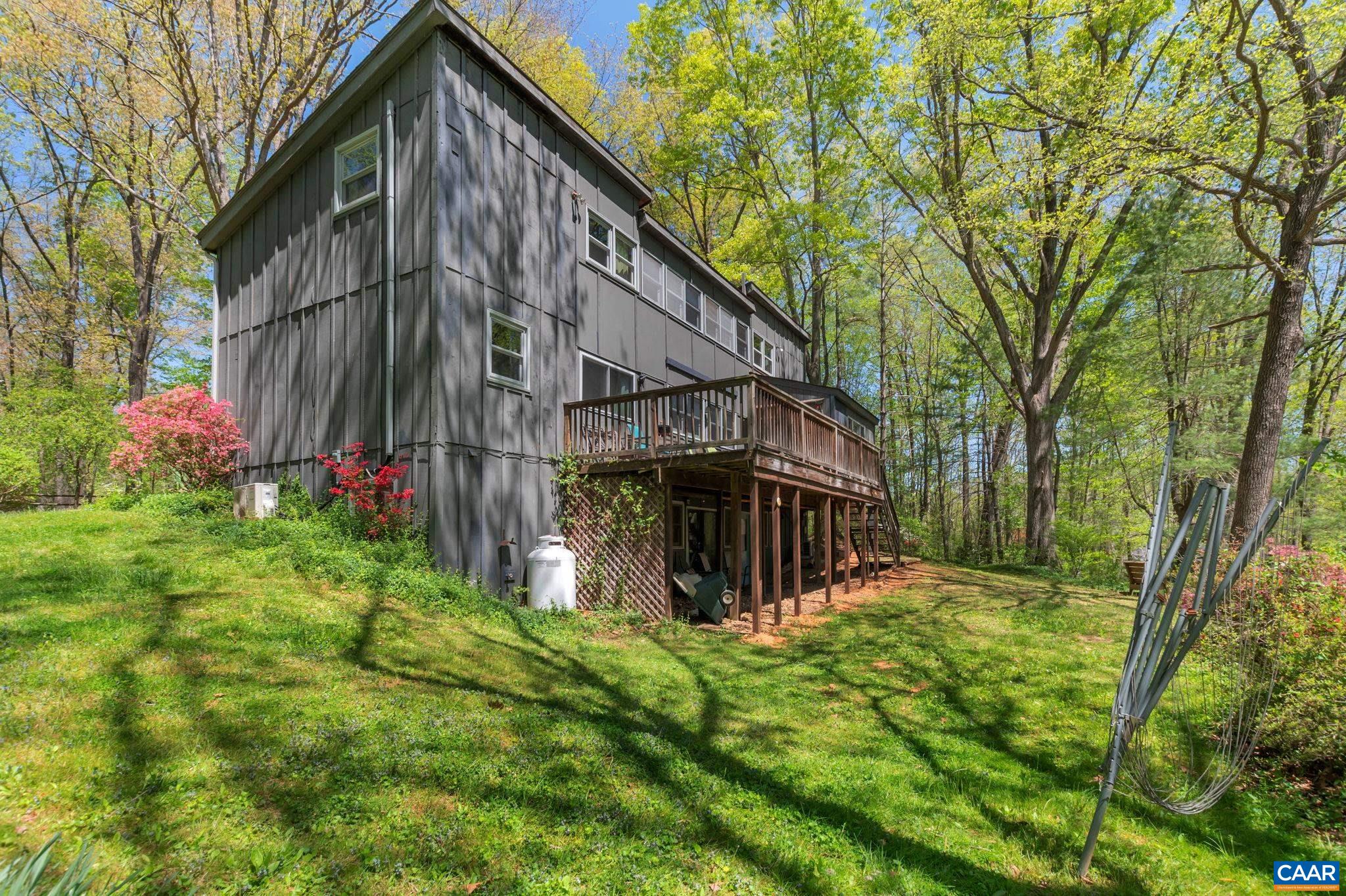 5670 OAK DR