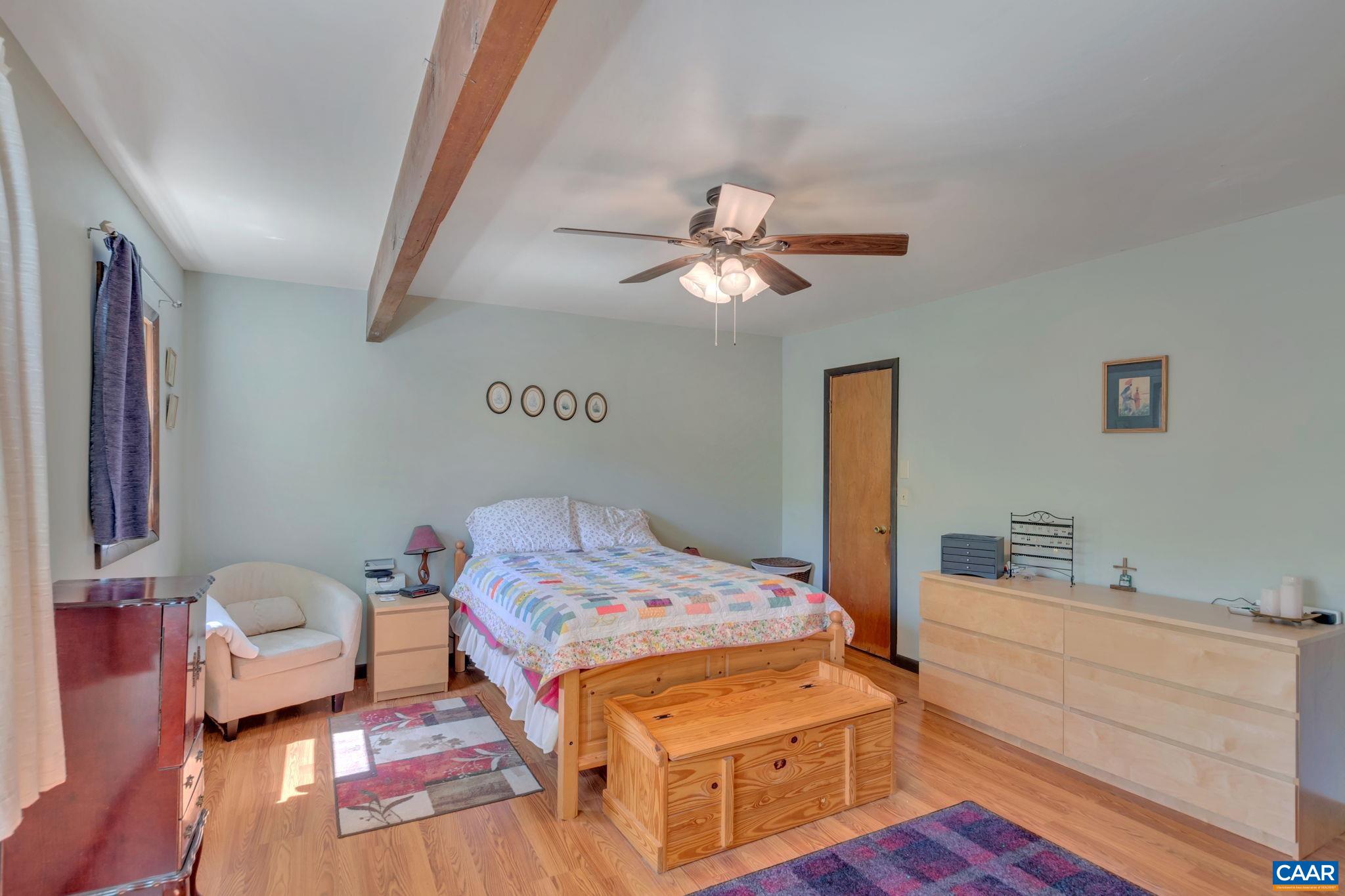 5670 OAK DR