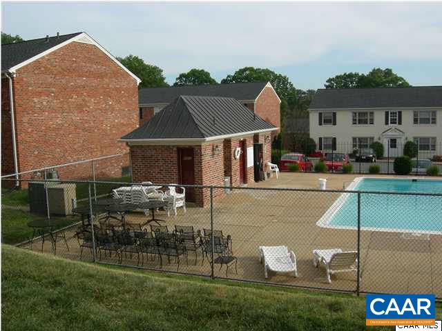 144 HESSIAN HILLS CIR Unit: 1