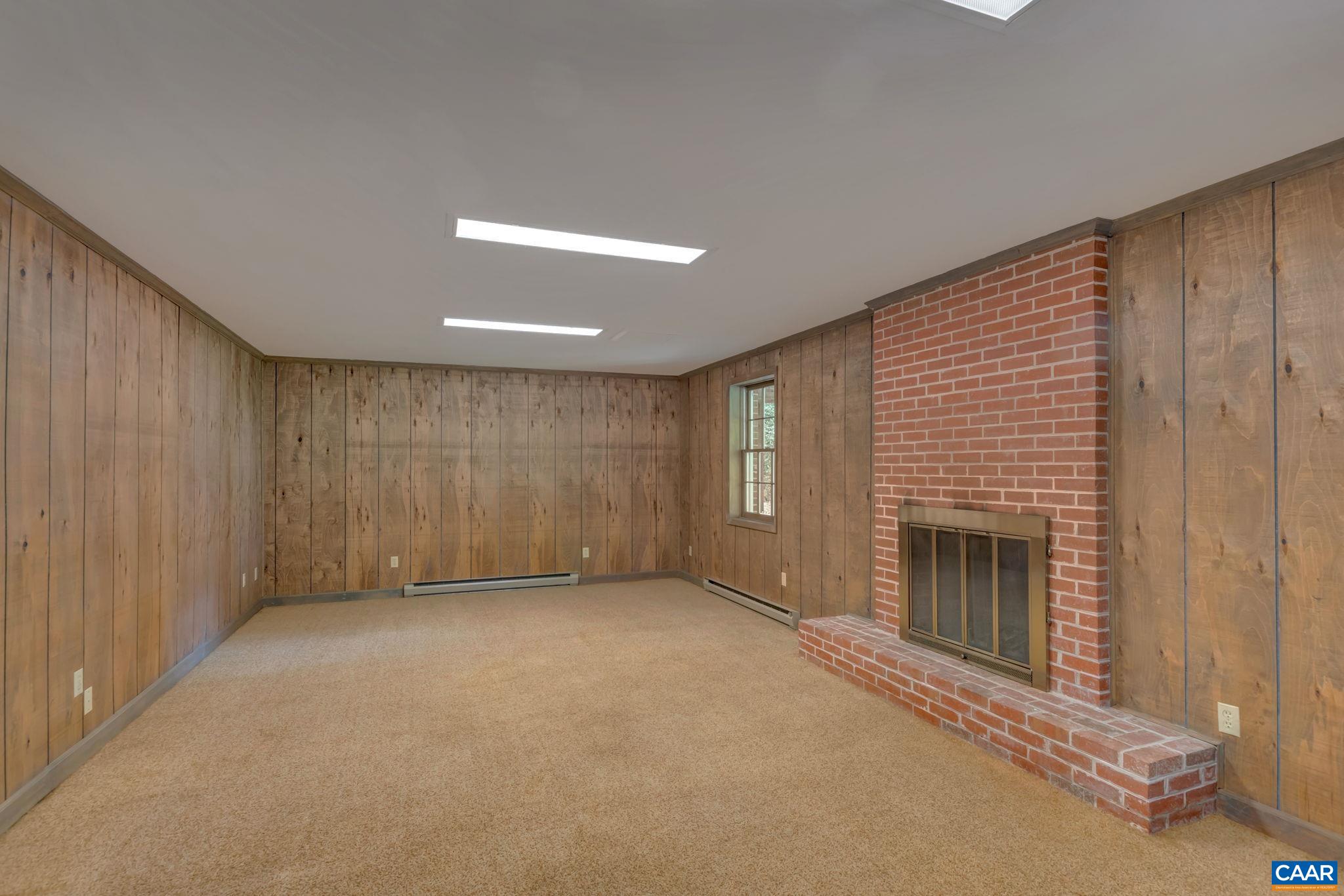 309 WESTMINSTER RD