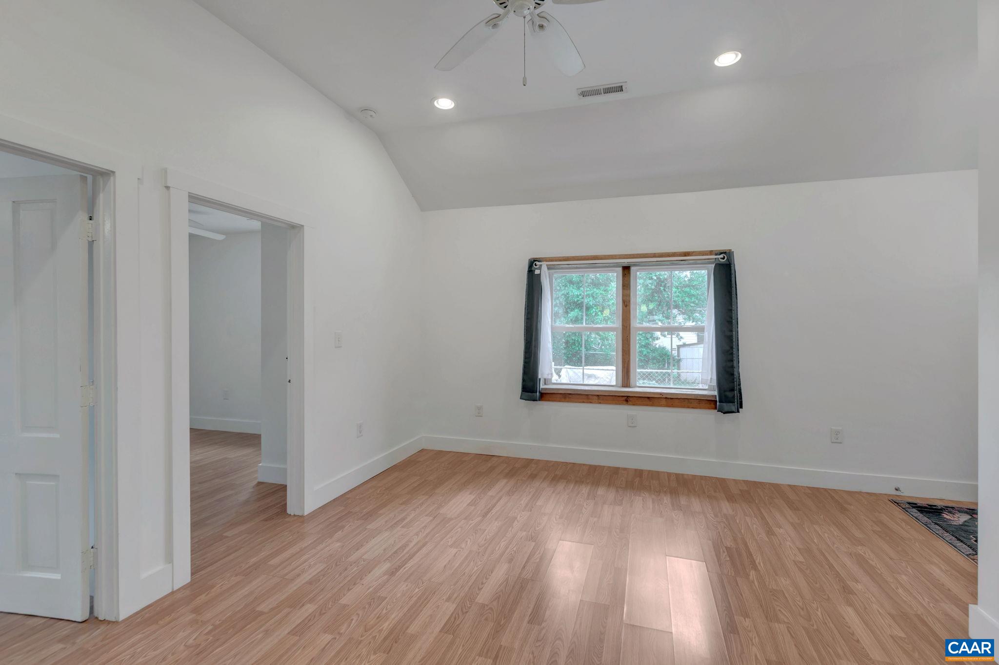 326 NW 10 1/2 ST