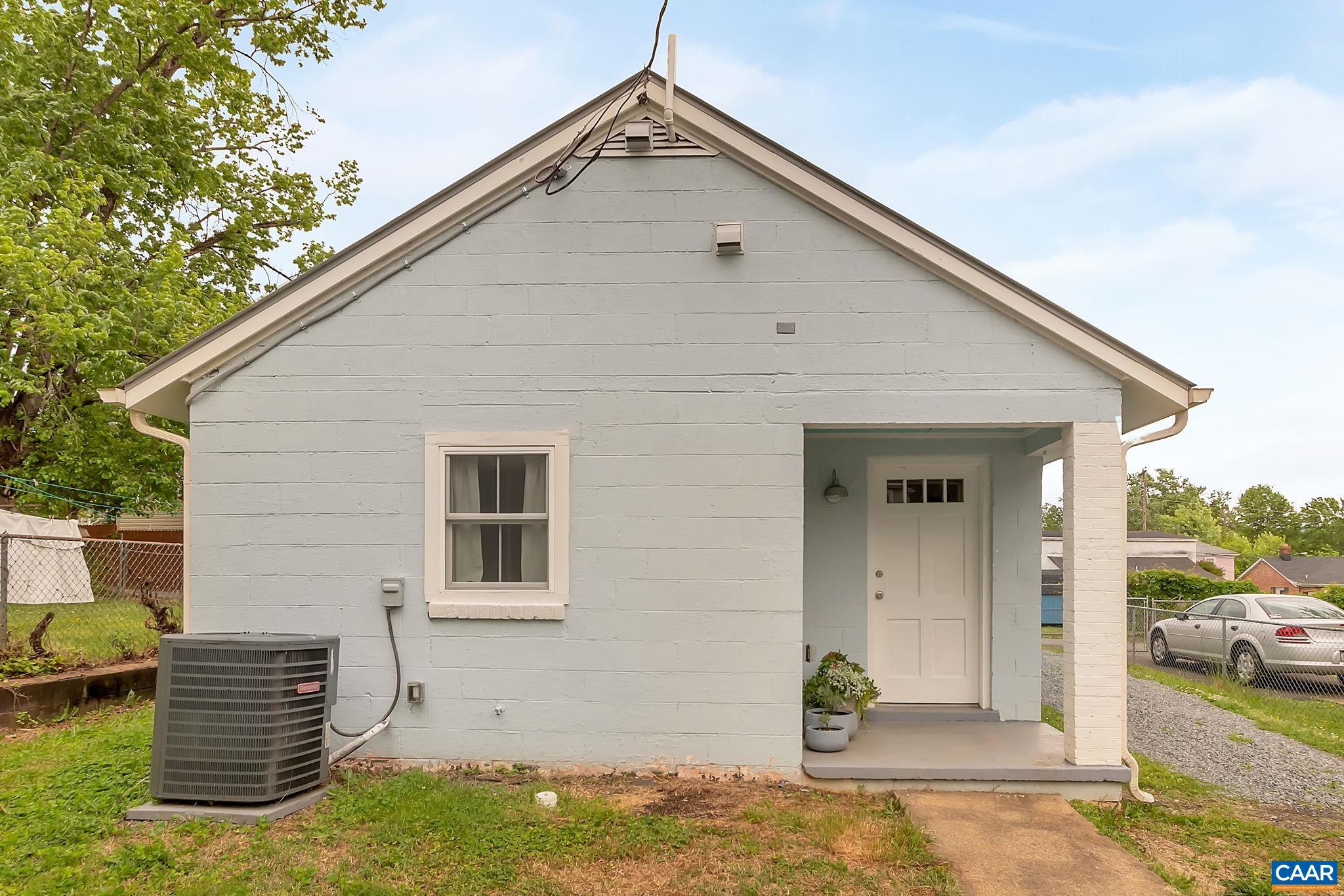 326 NW 10 1/2 ST