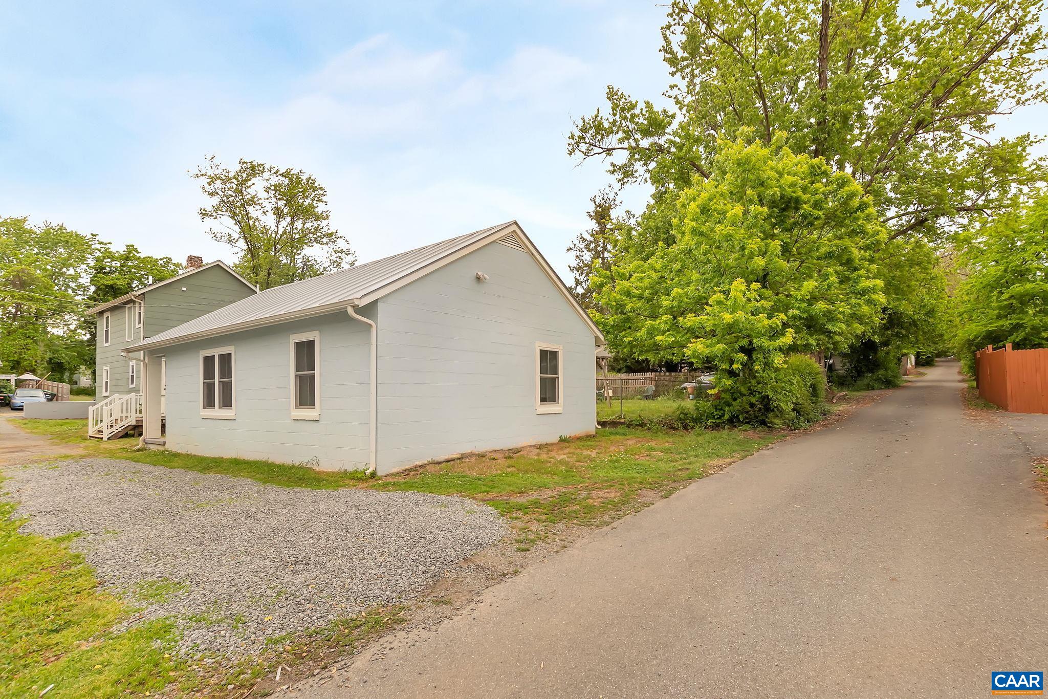 326 NW 10 1/2 ST