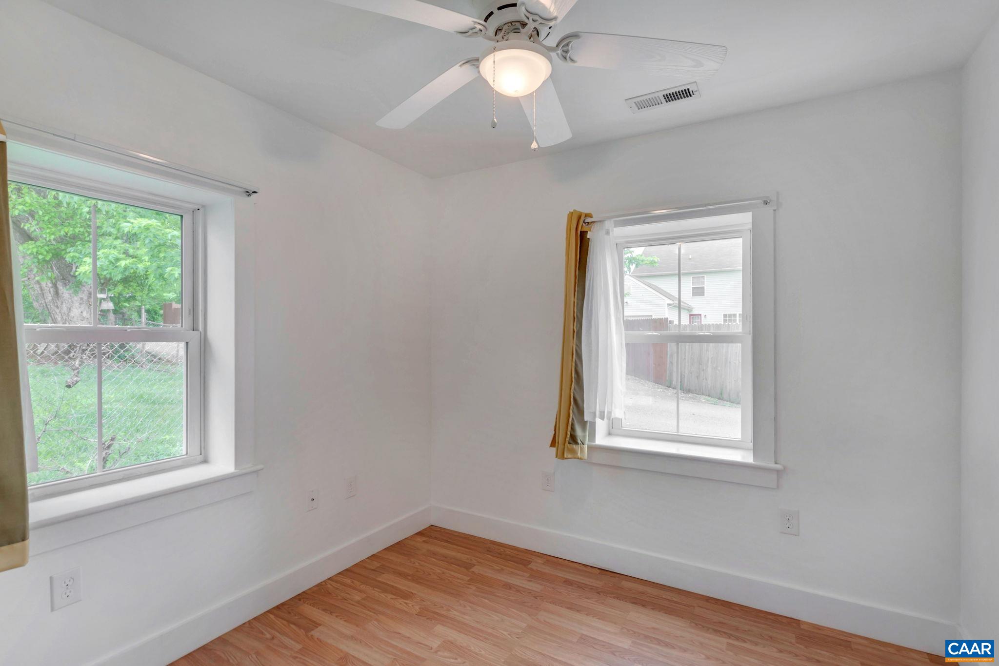 326 NW 10 1/2 ST