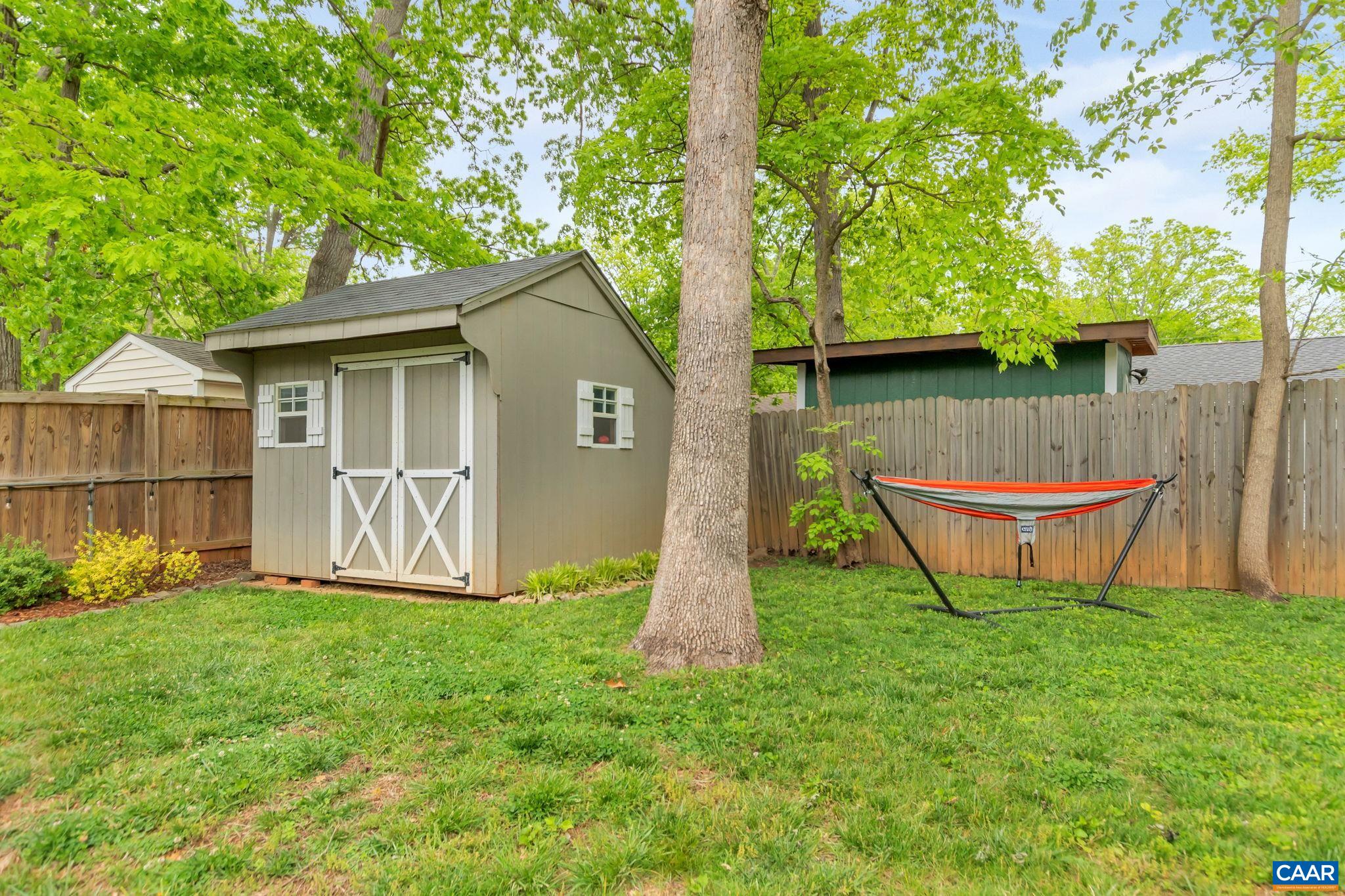 713 VILLAGE RD