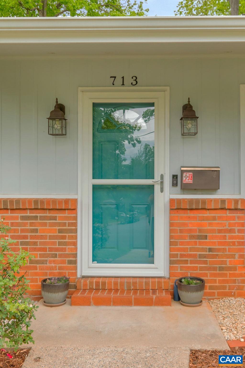 713 VILLAGE RD
