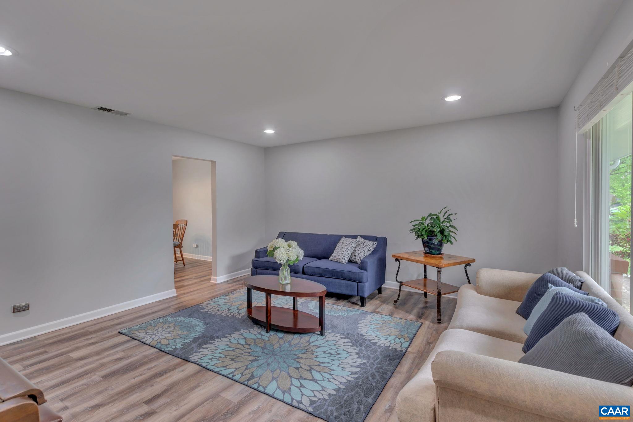 713 VILLAGE RD