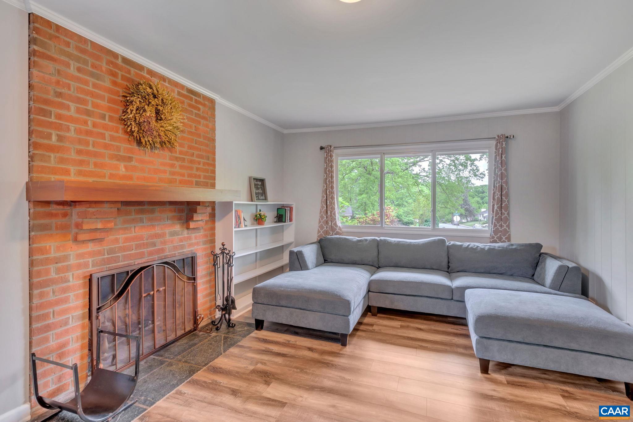 713 VILLAGE RD