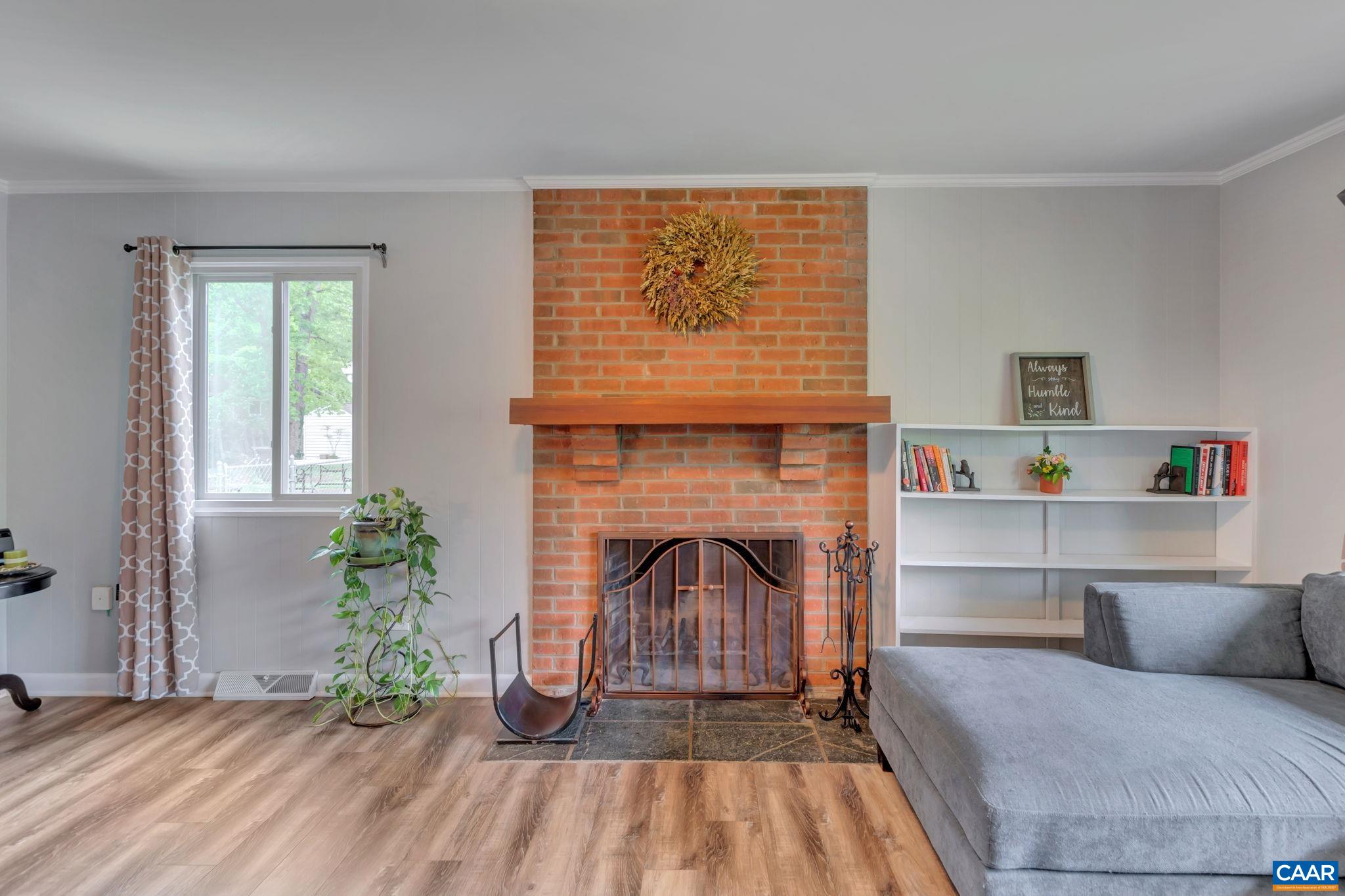 713 VILLAGE RD